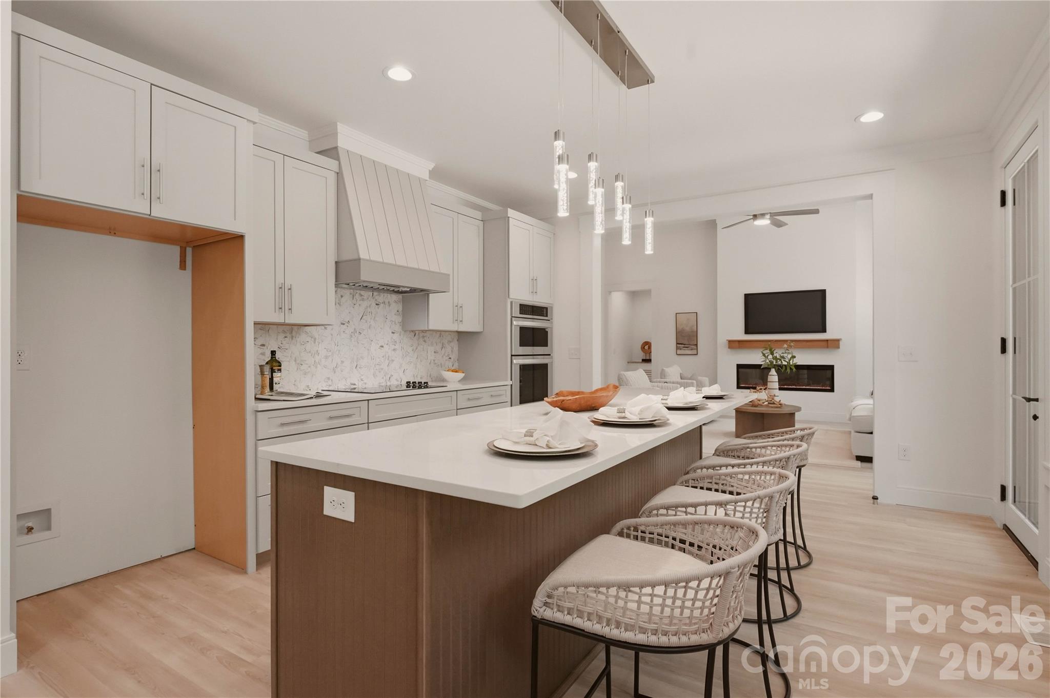 1701 Beechwood Lane — Monroe