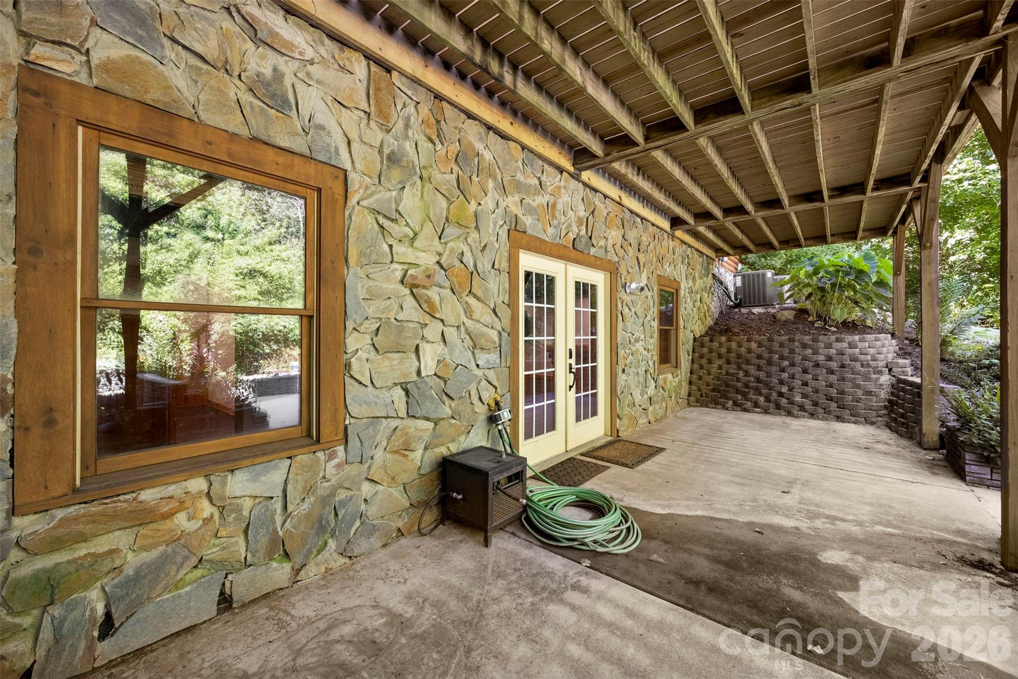 133 Folkstone Road — Mooresville