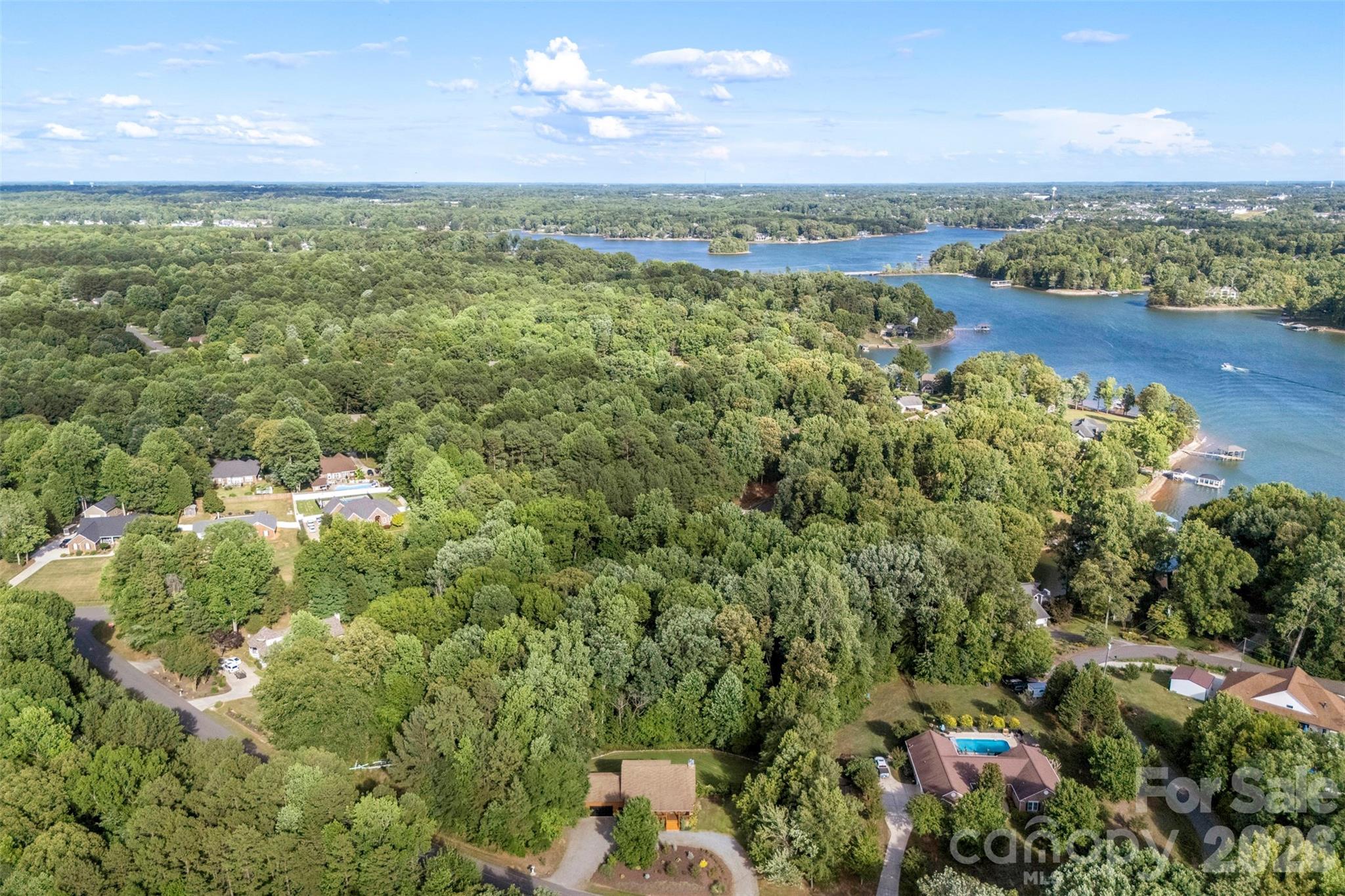 133 Folkstone Road — Mooresville