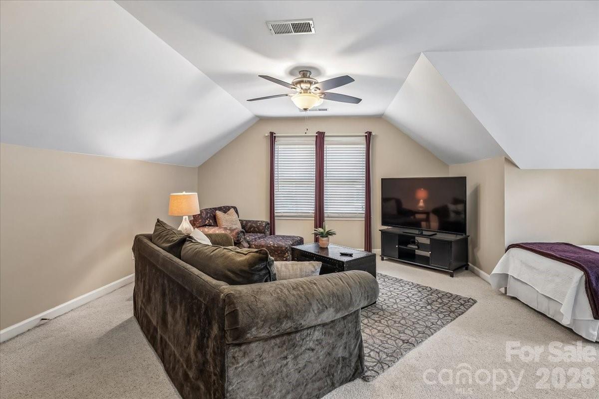 10516 Hollybrook Drive — Charlotte