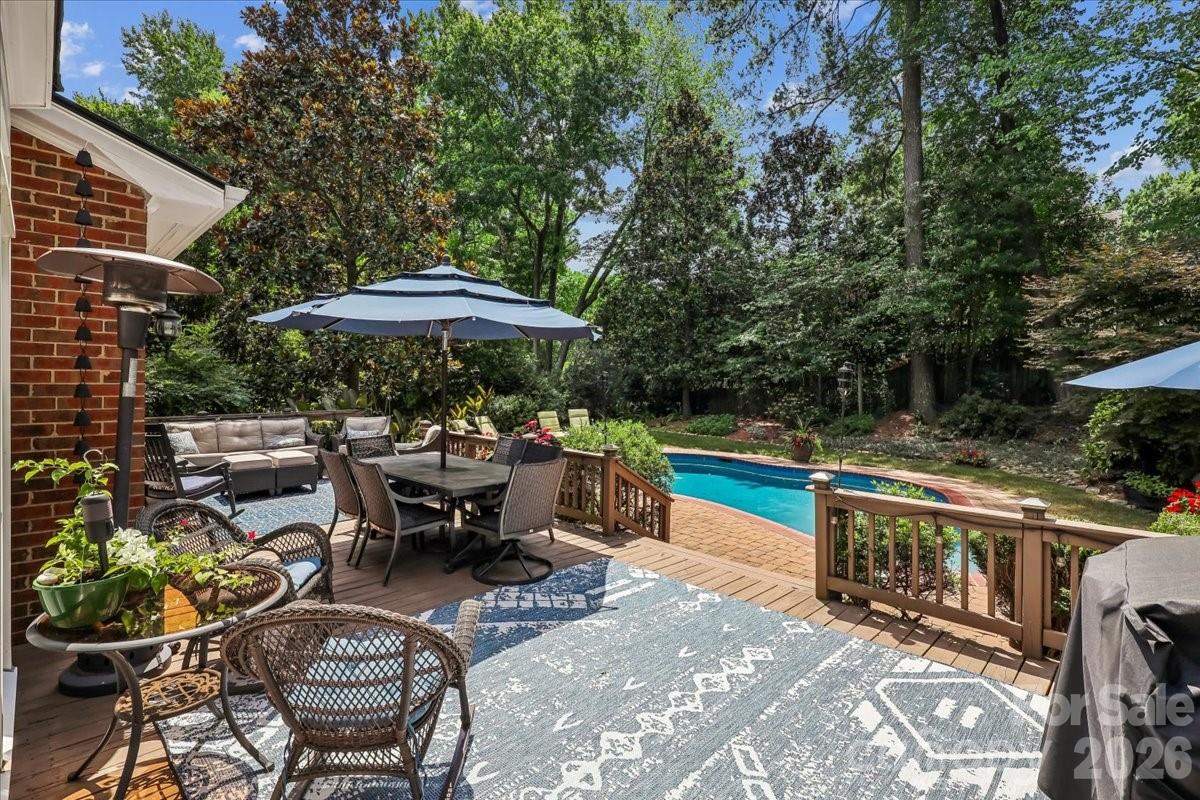 10516 Hollybrook Drive — Charlotte