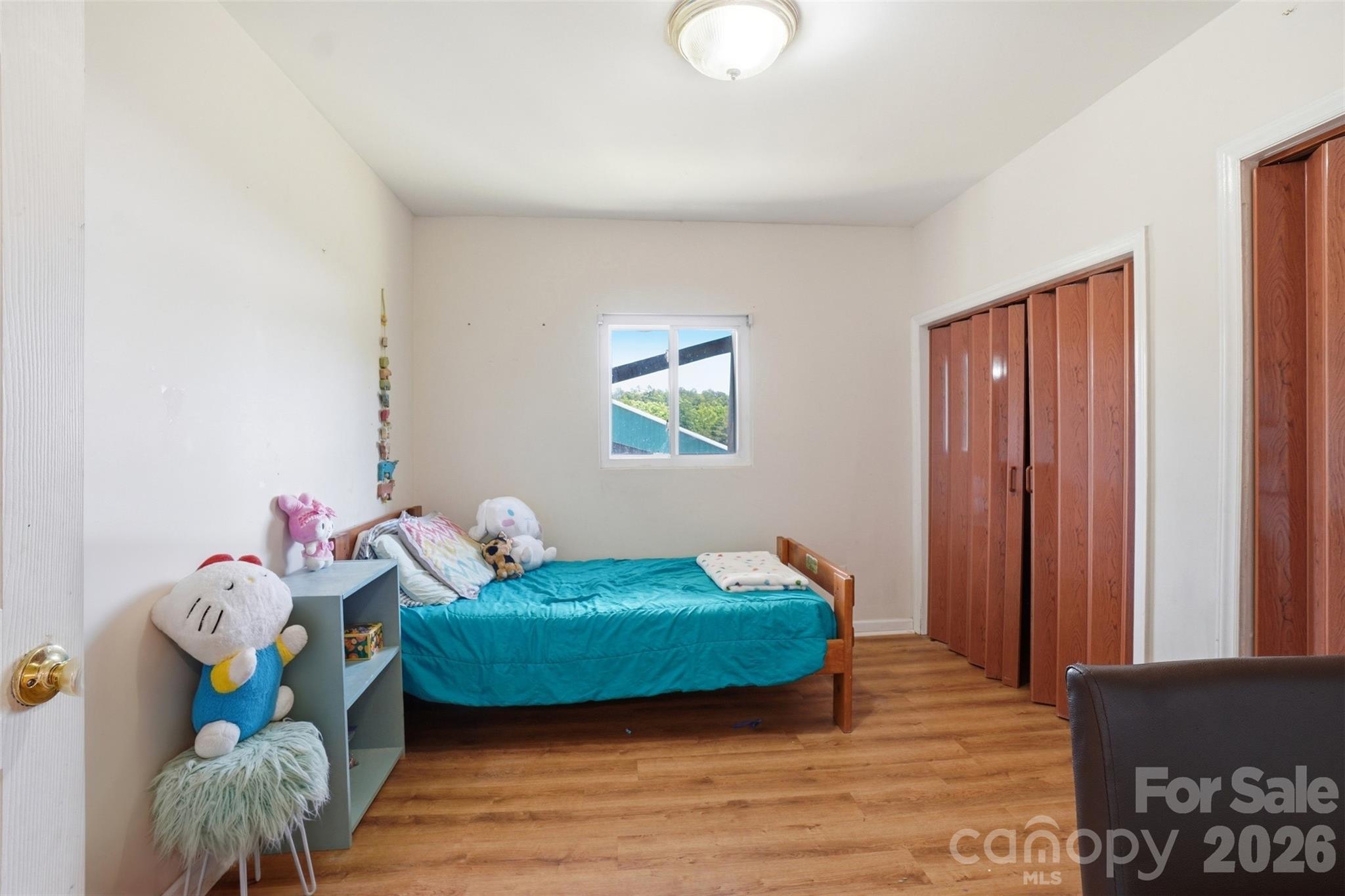 5835 Kreps Road — Clover