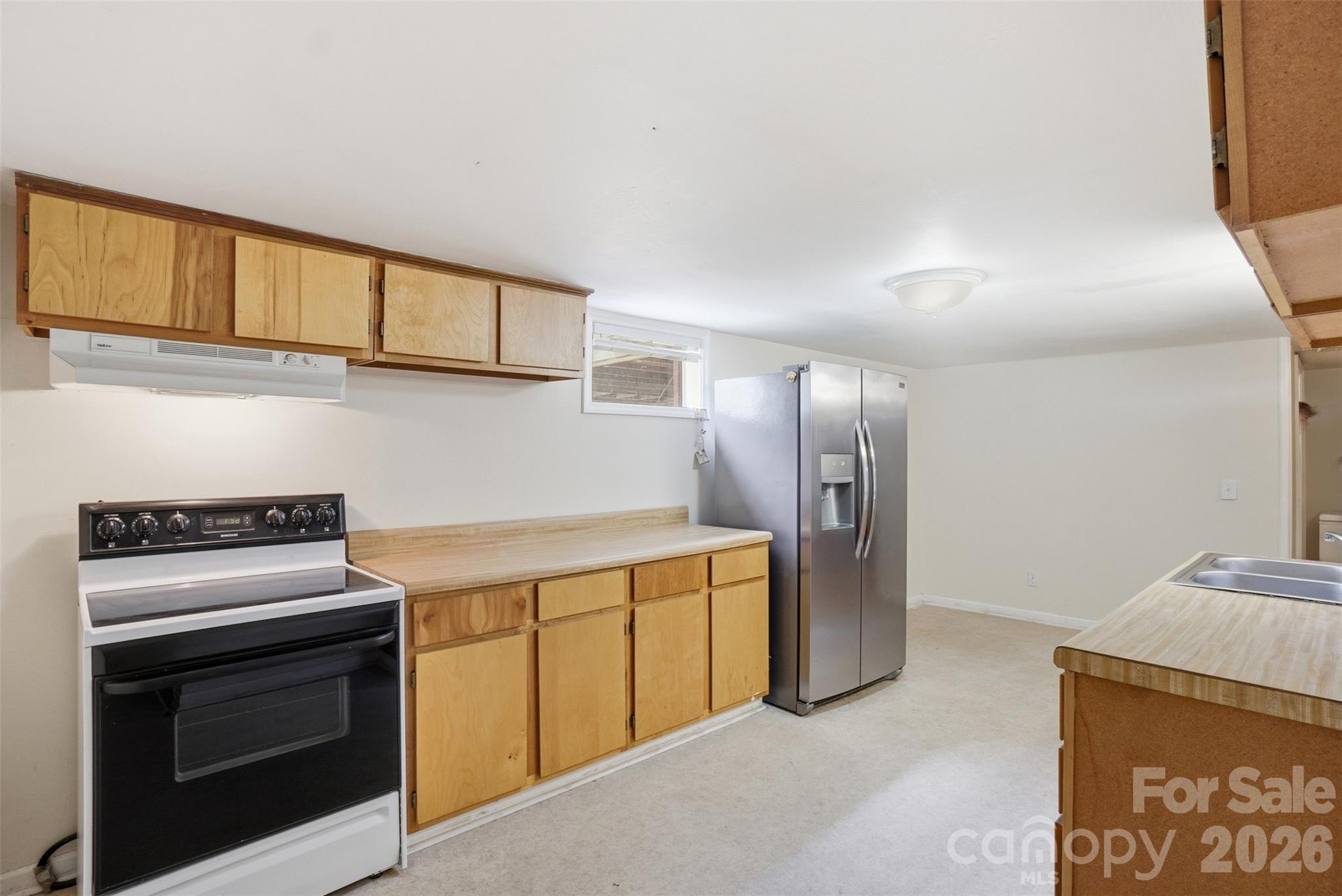 5835 Kreps Road — Clover