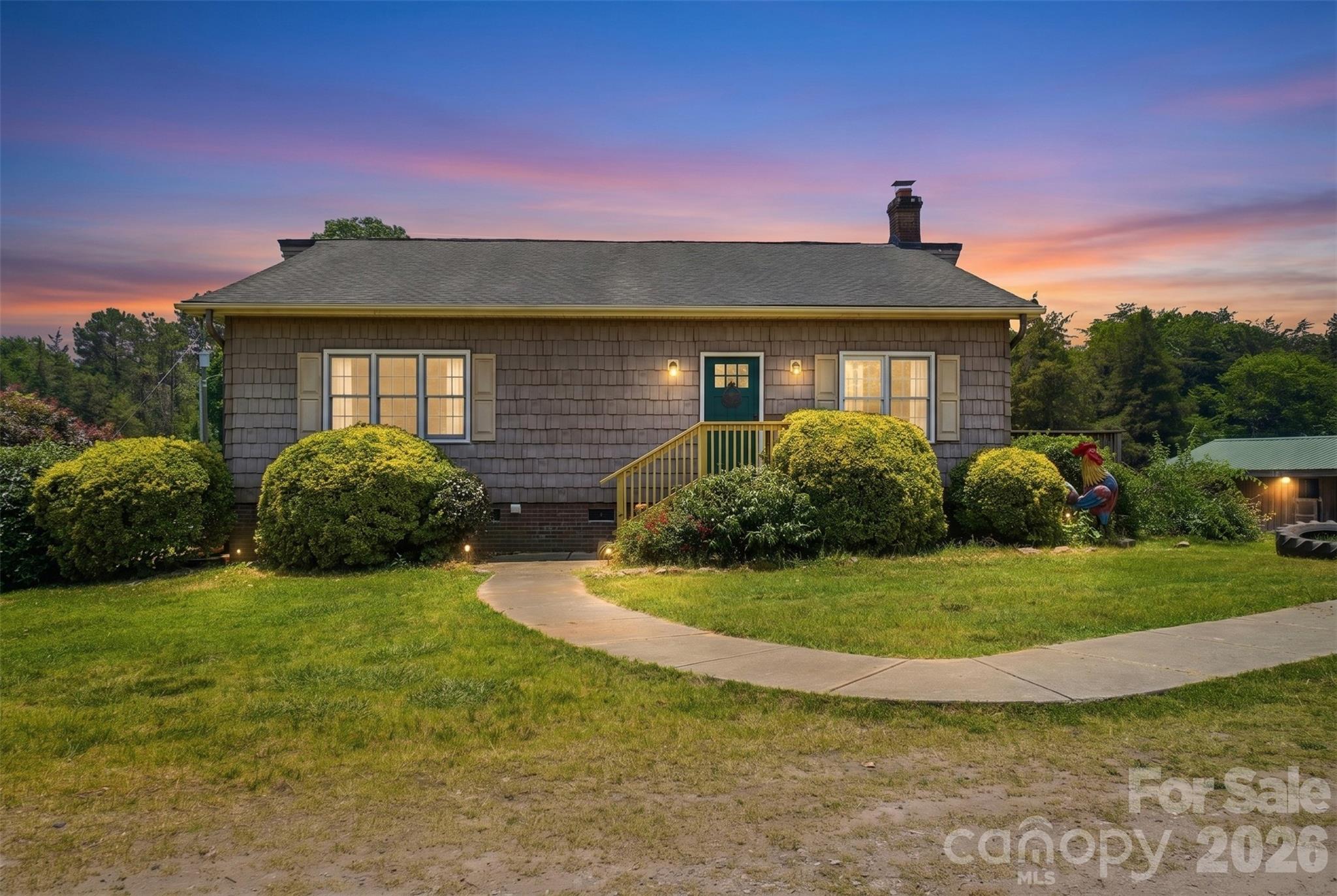 5835 Kreps Road — Clover