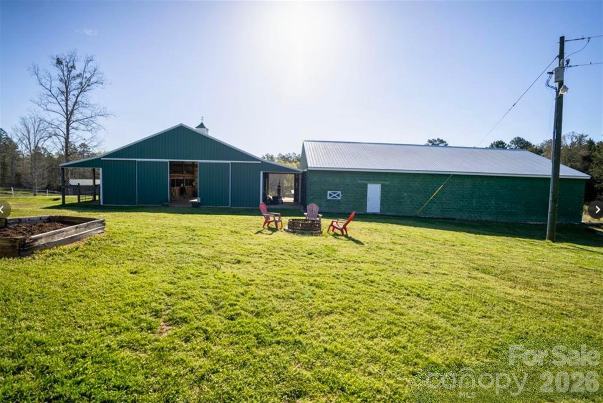 5835 Kreps Road — Clover