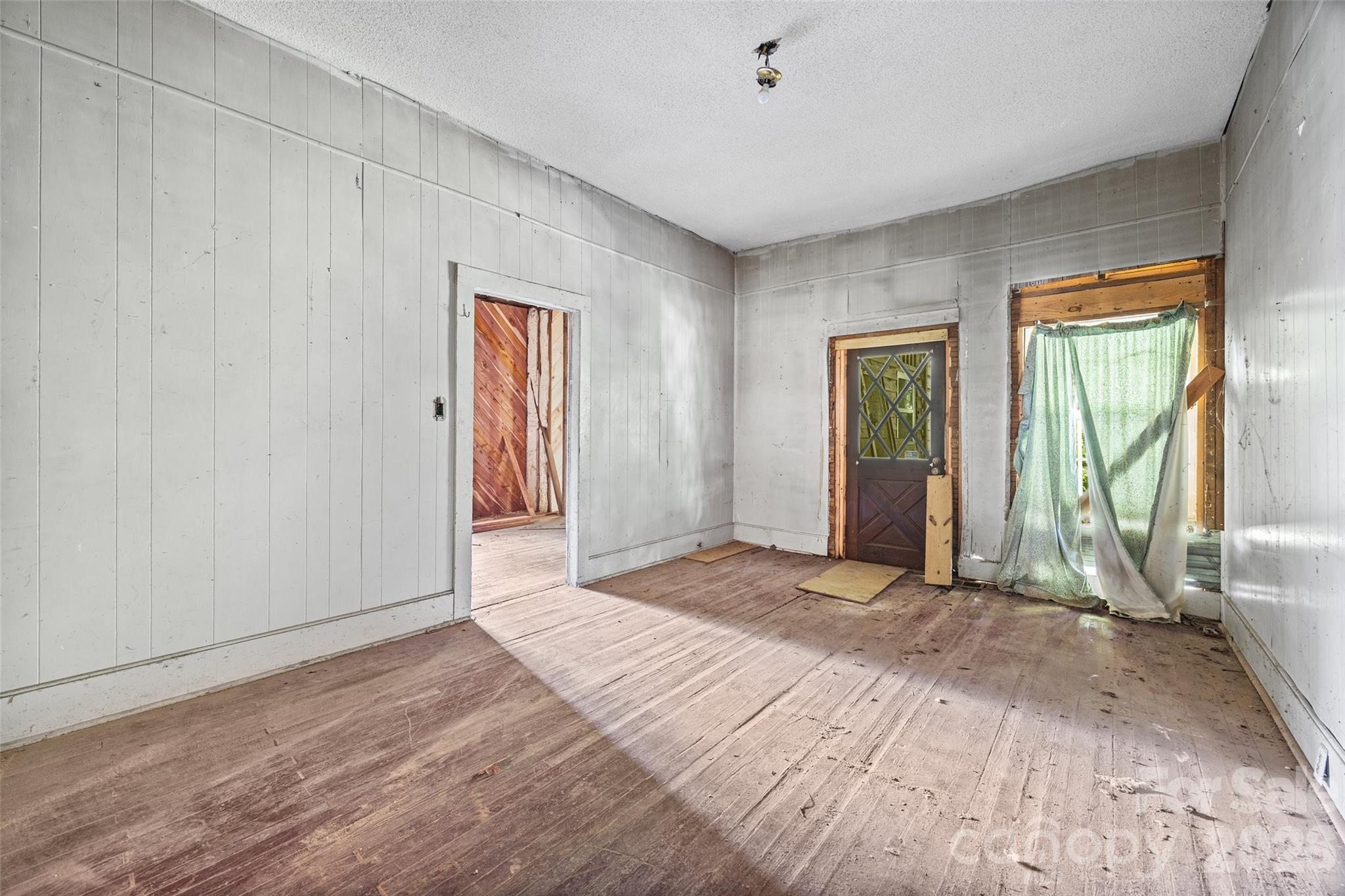 1415 Minter Road — Chester
