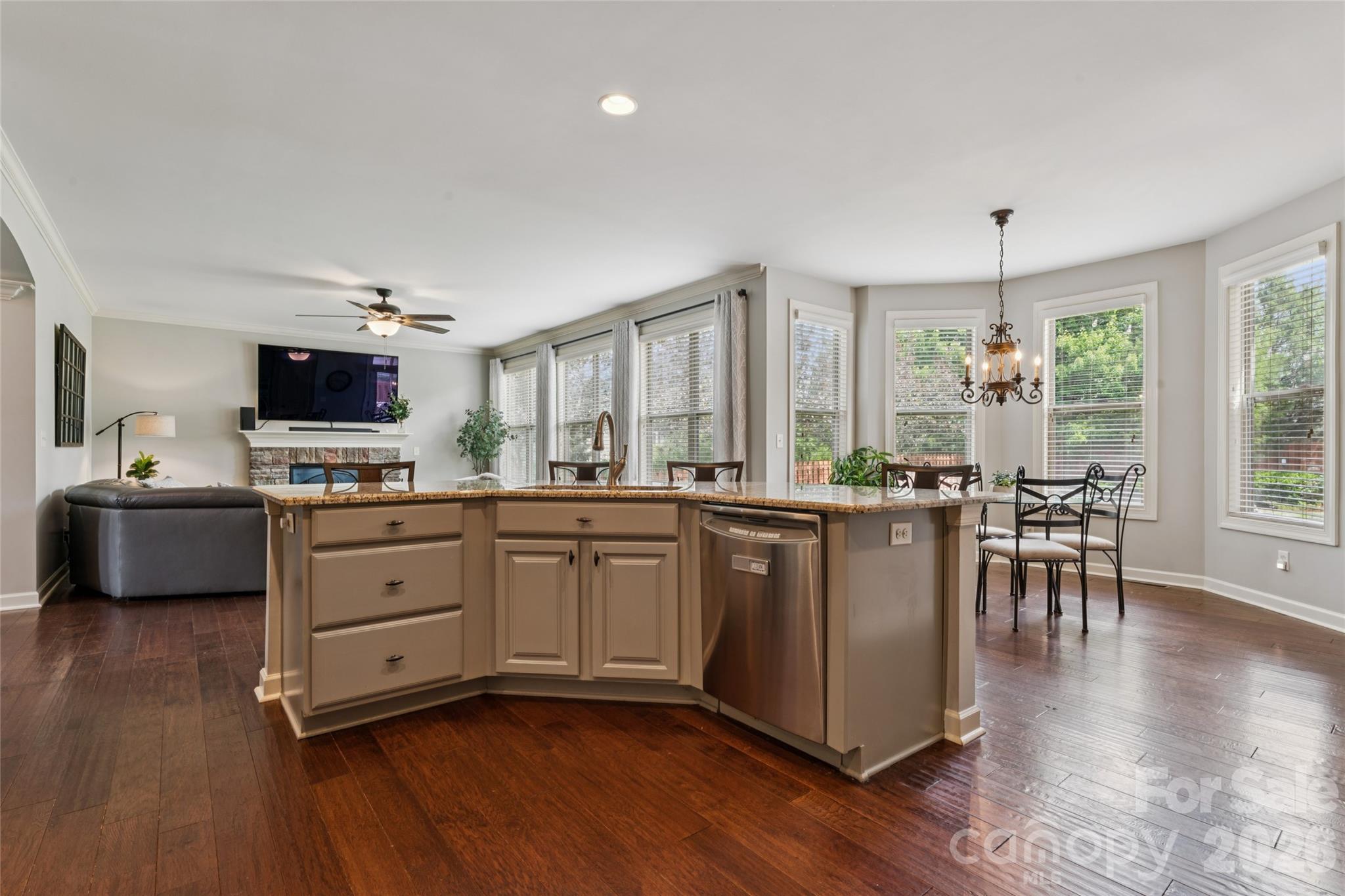 10611 Euclid Avenue NW — Concord