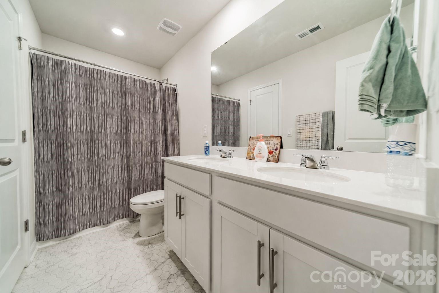 1200 Secrest Commons Drive — Monroe