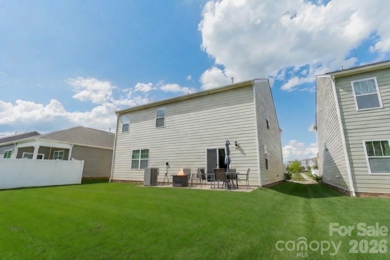 1200 Secrest Commons Drive — Monroe