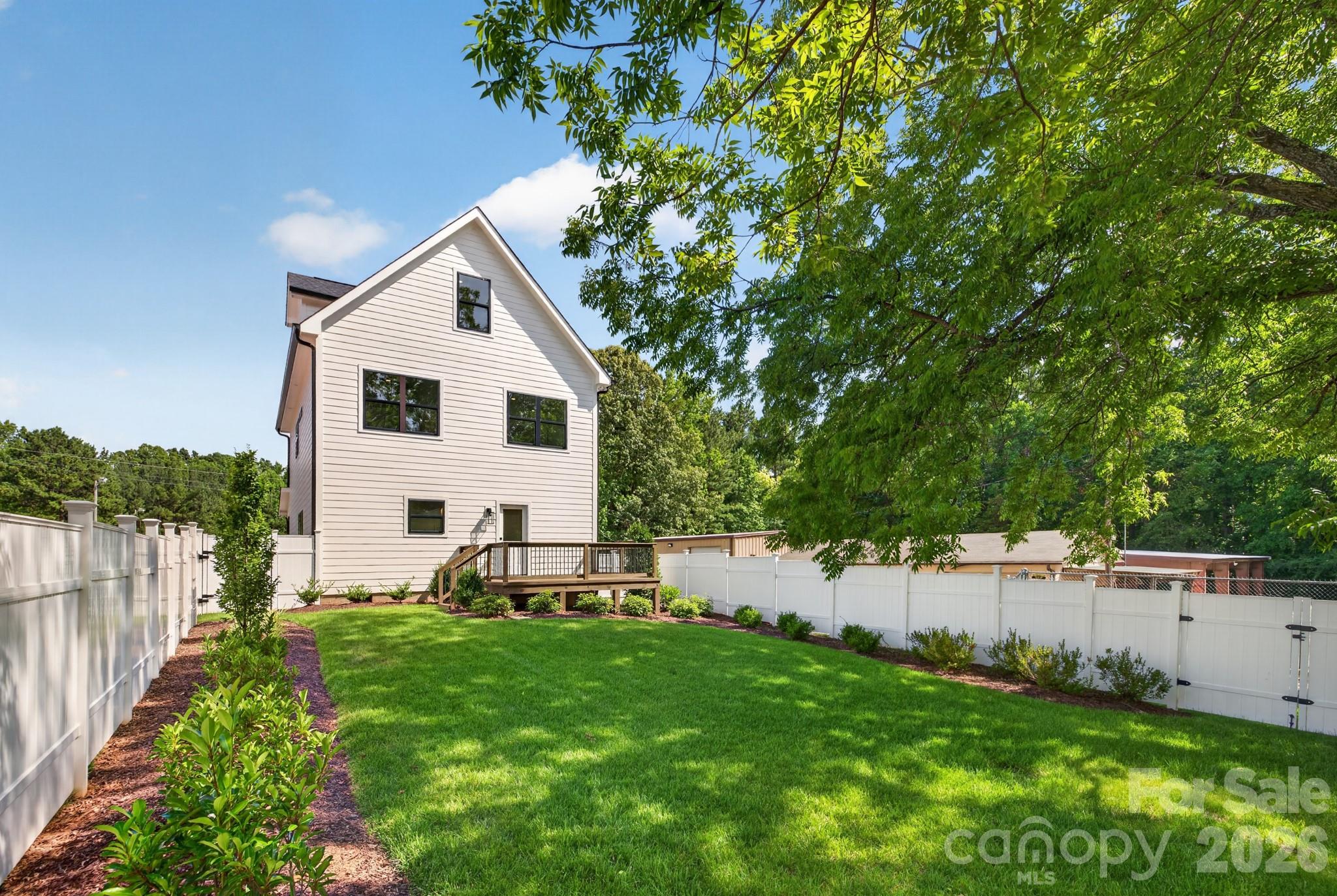 411 Brevard Street — Waxhaw
