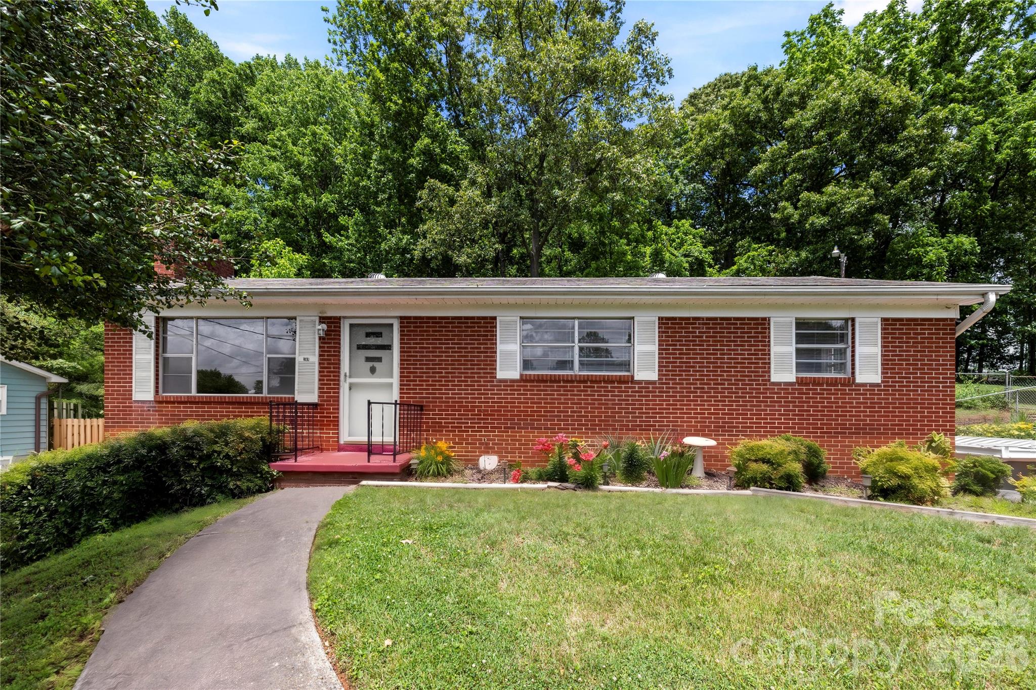309 Oak Hill Road — Candler