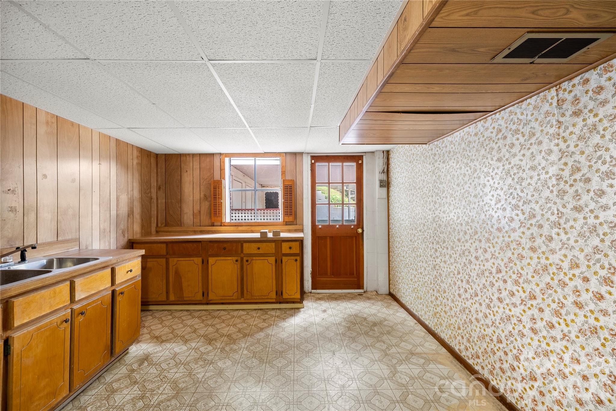 309 Oak Hill Road — Candler