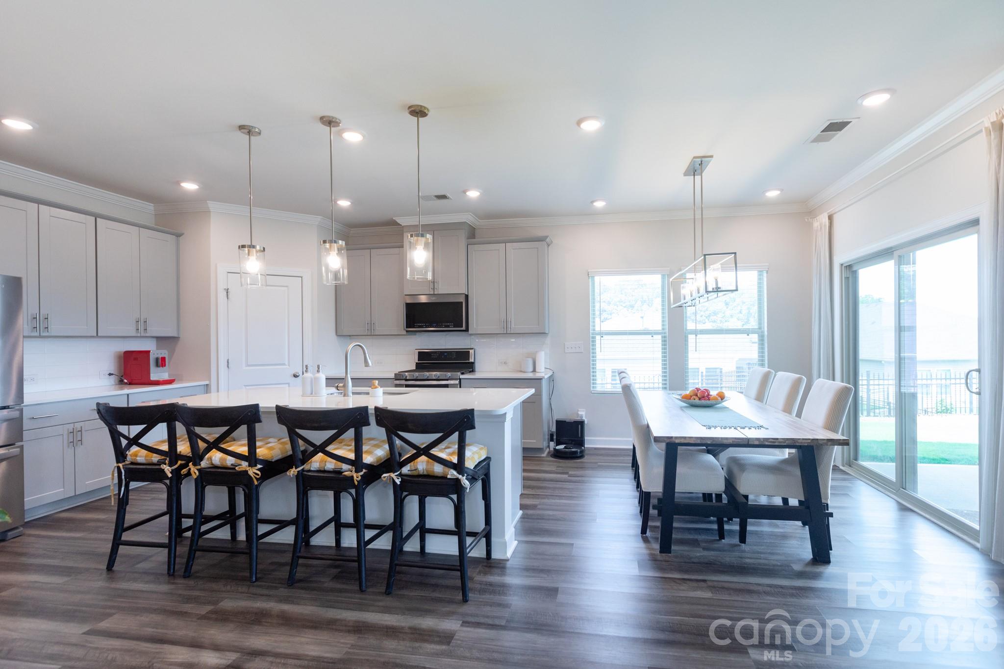 11809 Red Leaf Drive — Charlotte