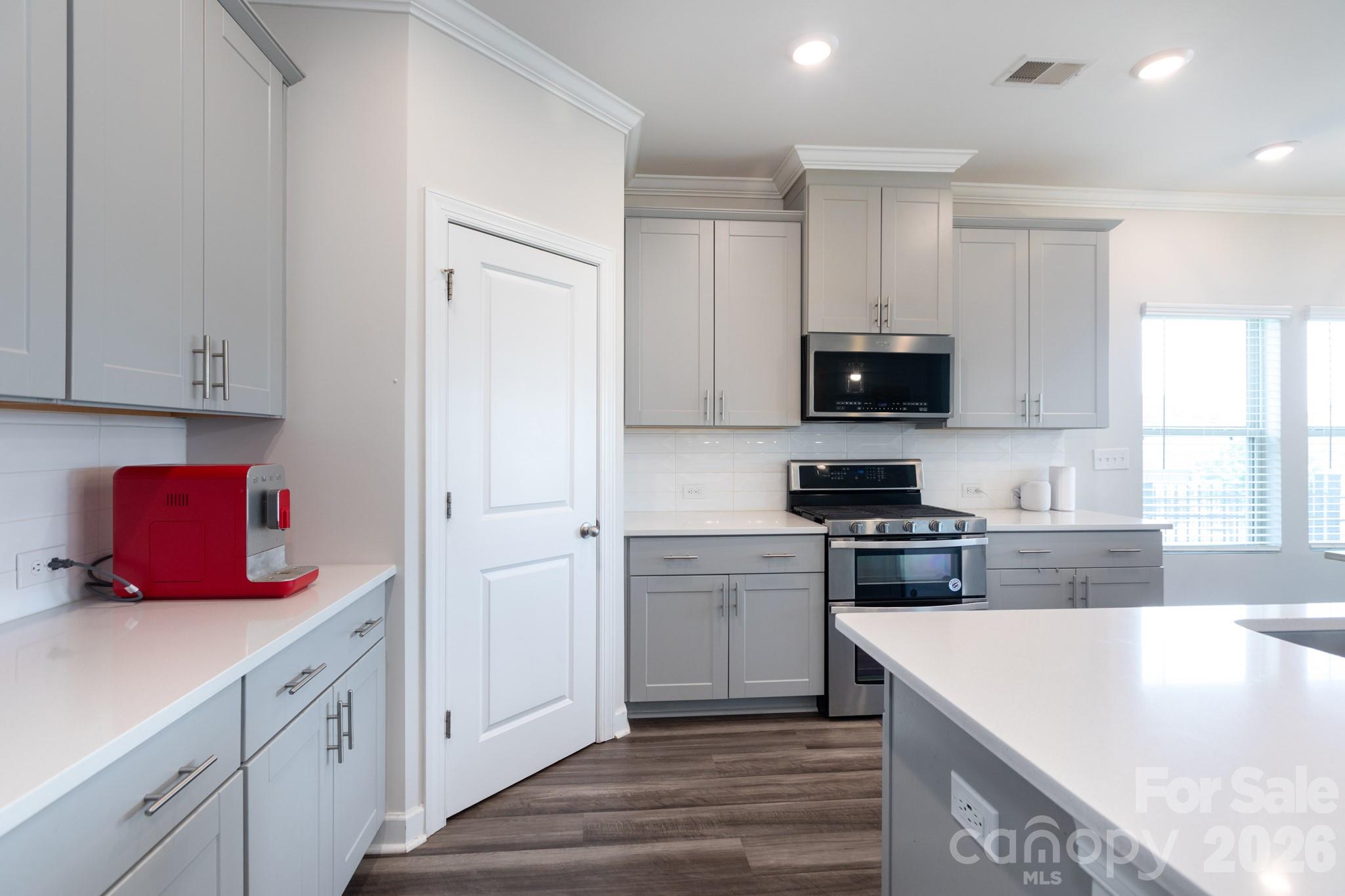 11809 Red Leaf Drive — Charlotte