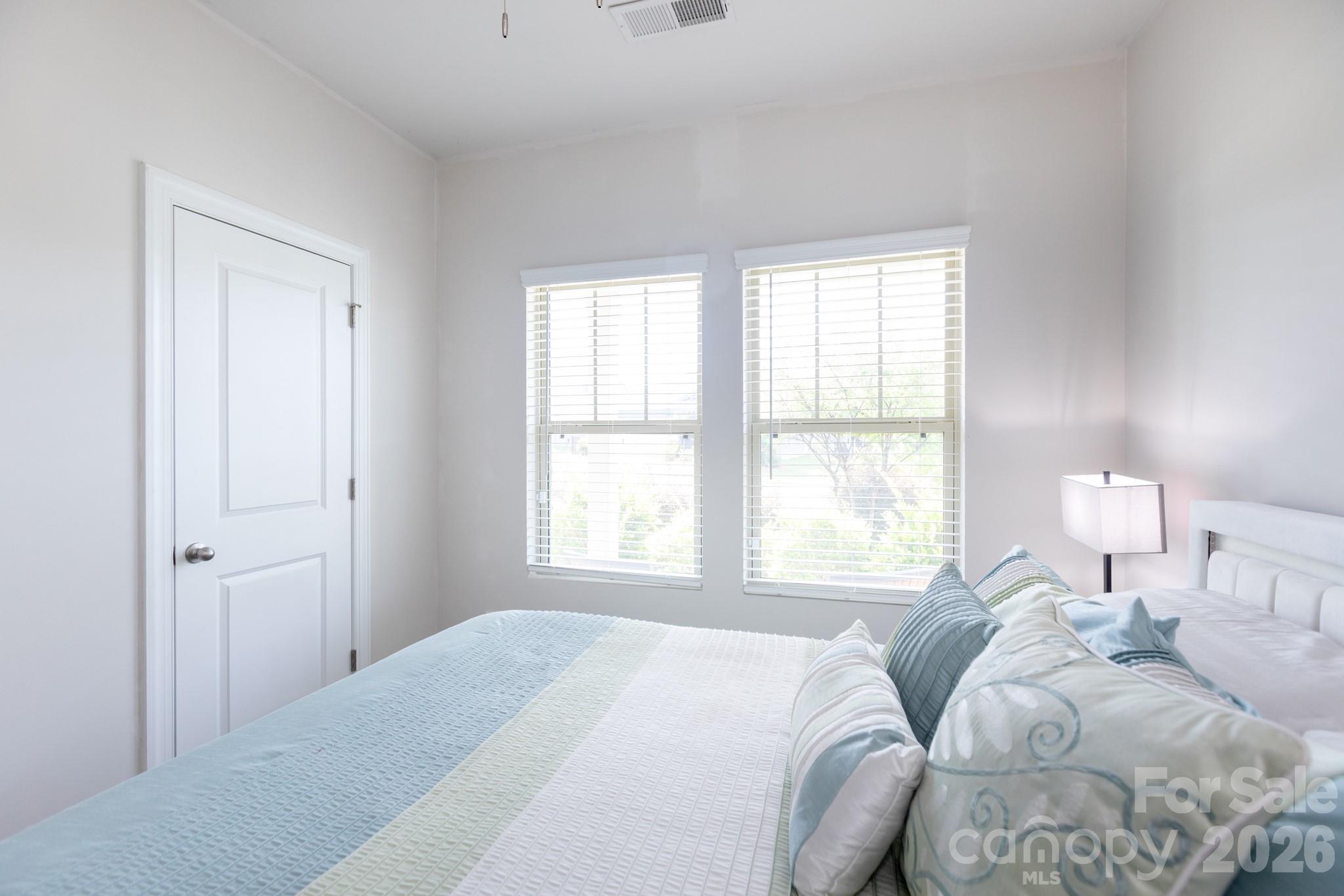 11809 Red Leaf Drive — Charlotte