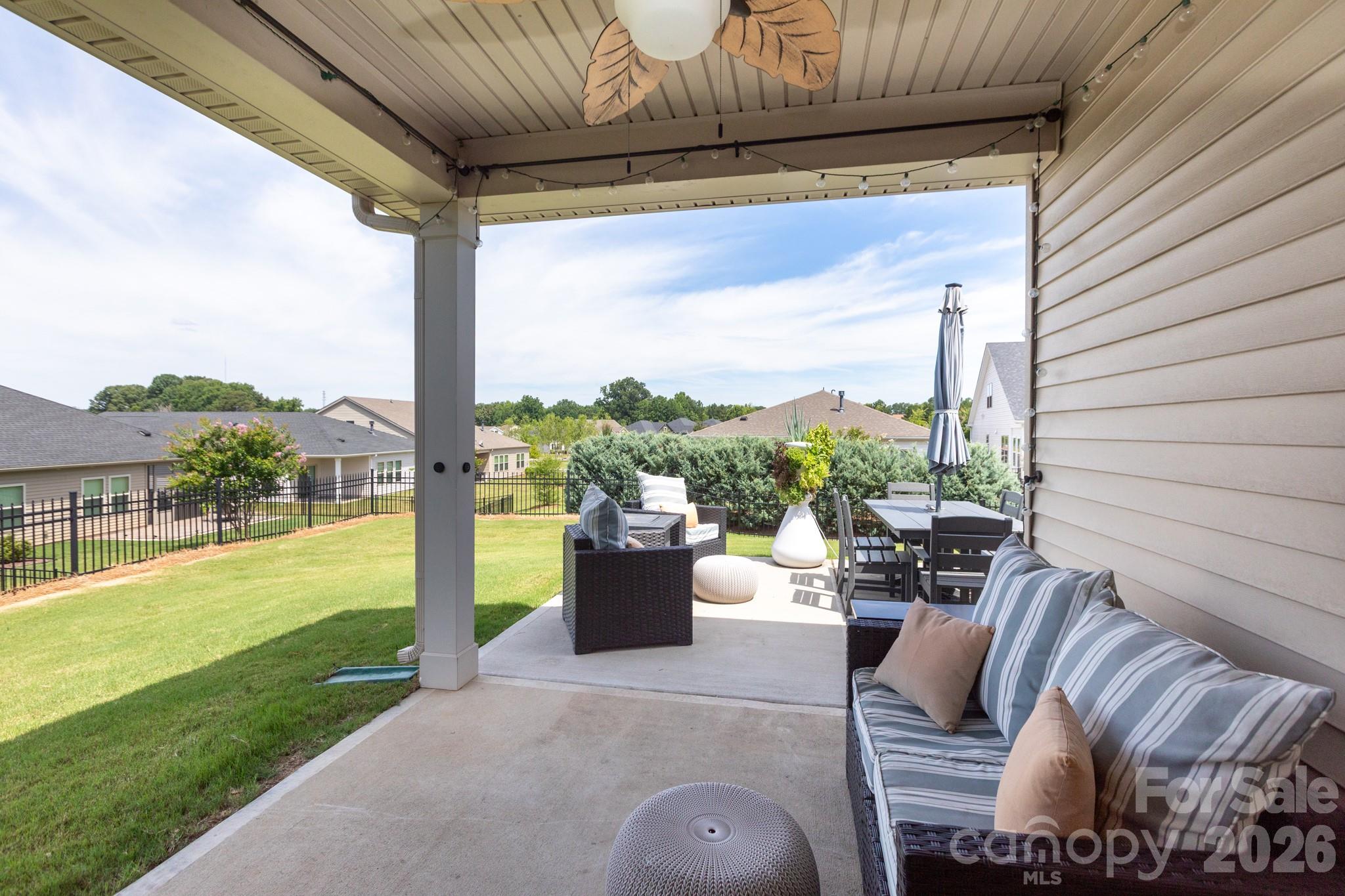 11809 Red Leaf Drive — Charlotte