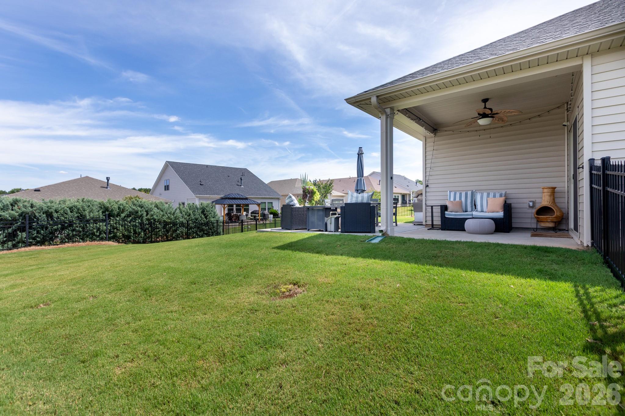 11809 Red Leaf Drive — Charlotte