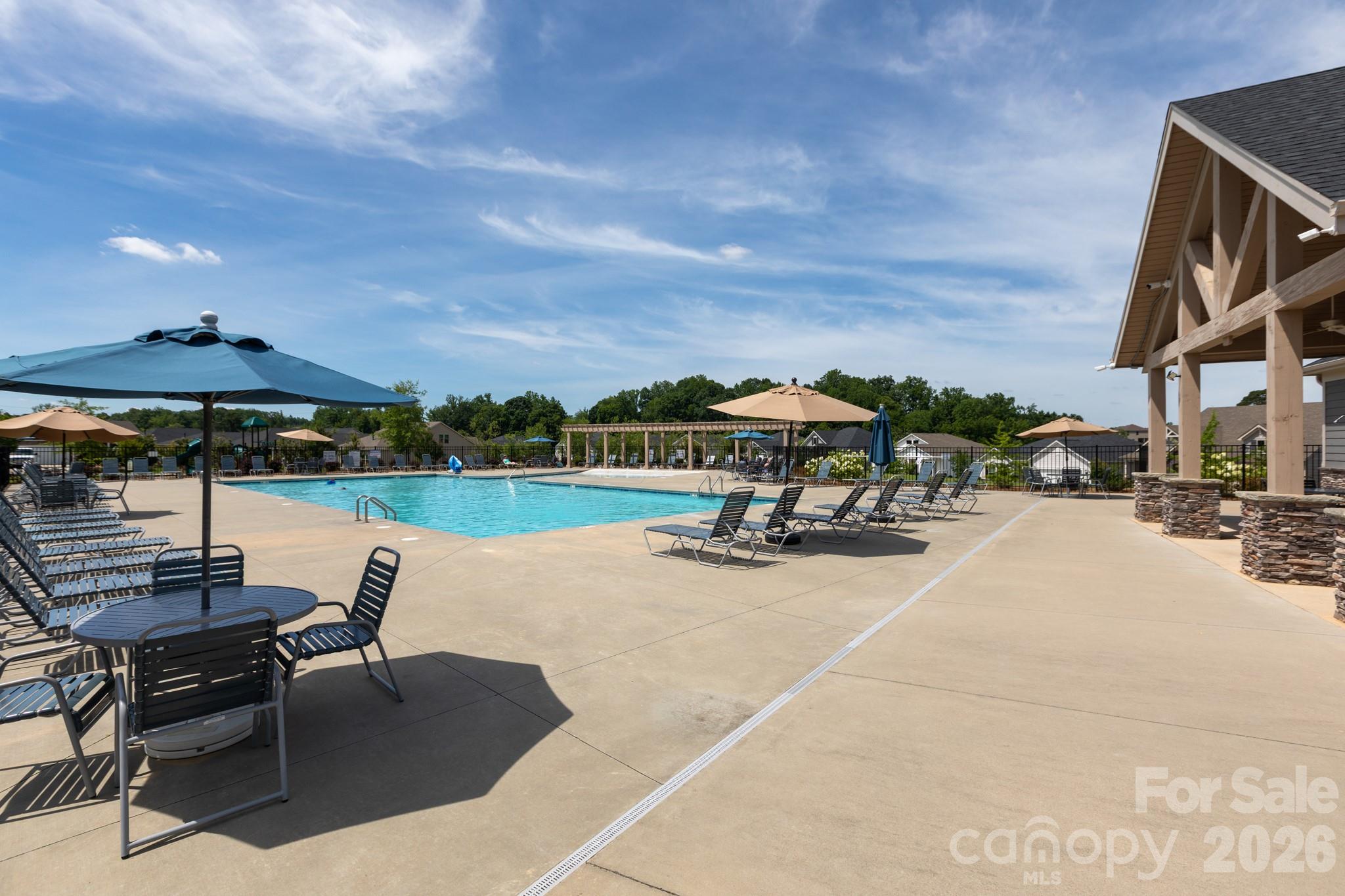 11809 Red Leaf Drive — Charlotte