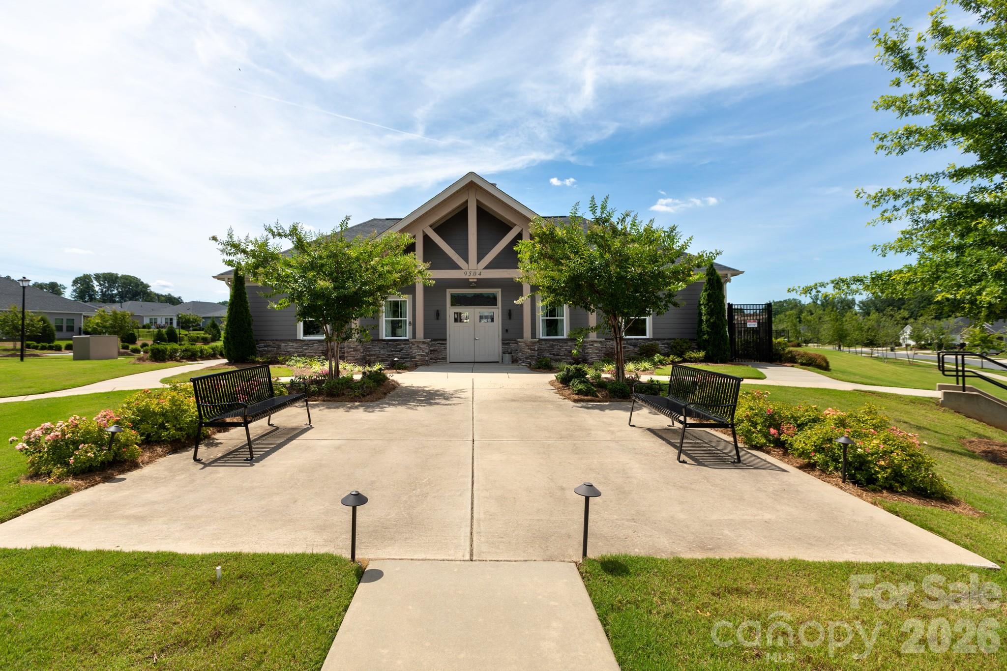 11809 Red Leaf Drive — Charlotte