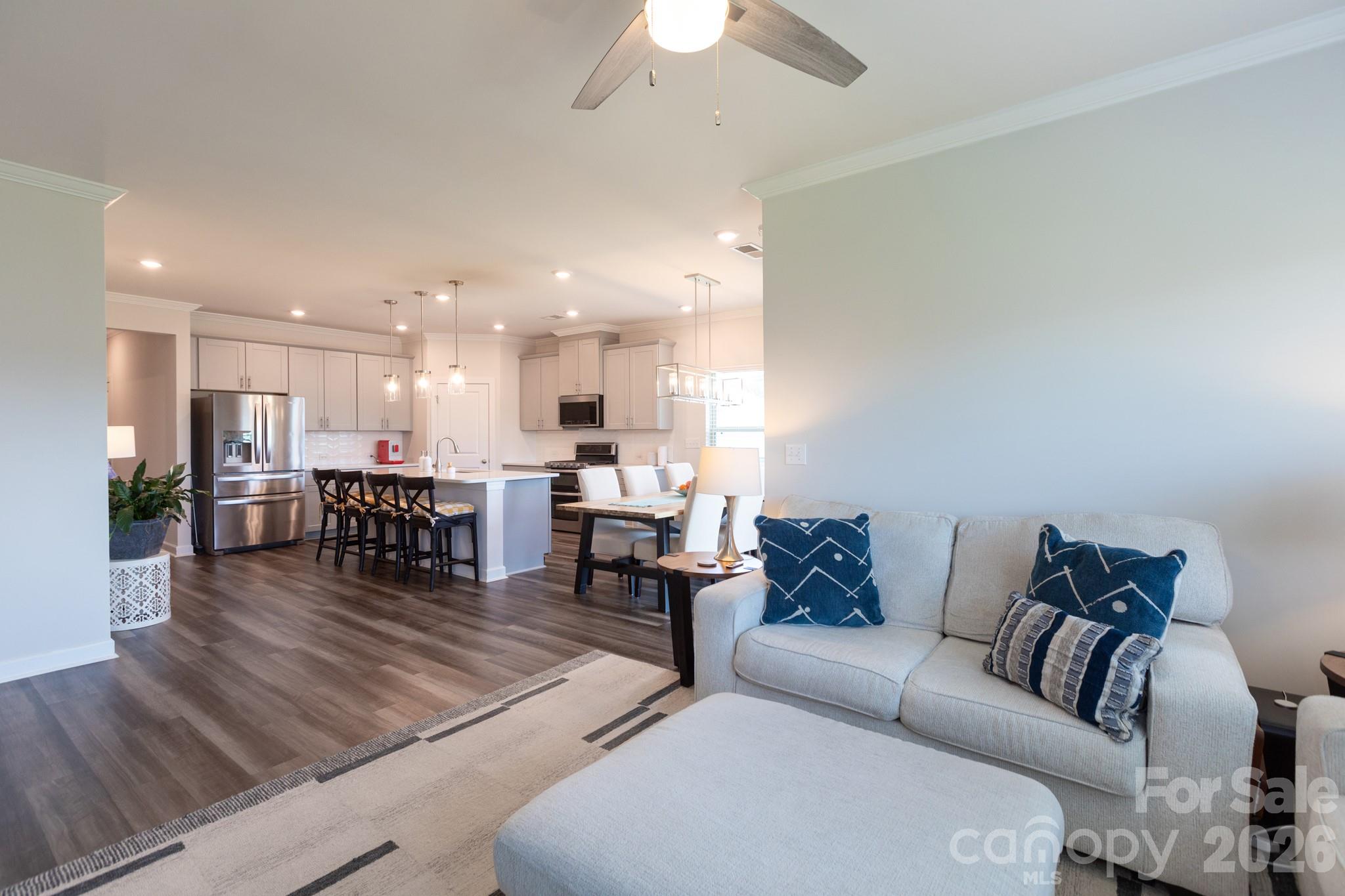 11809 Red Leaf Drive — Charlotte
