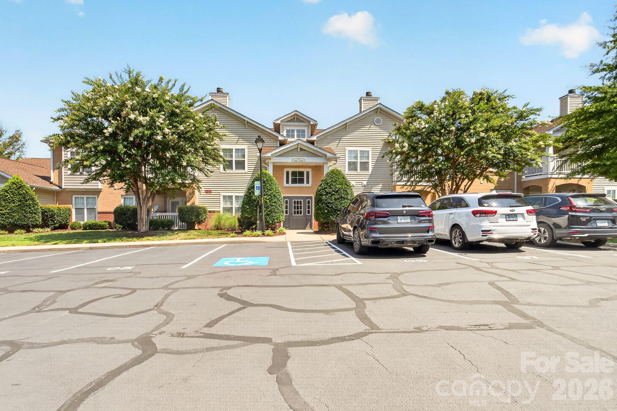 11721 Ridgeway Park Drive — Charlotte