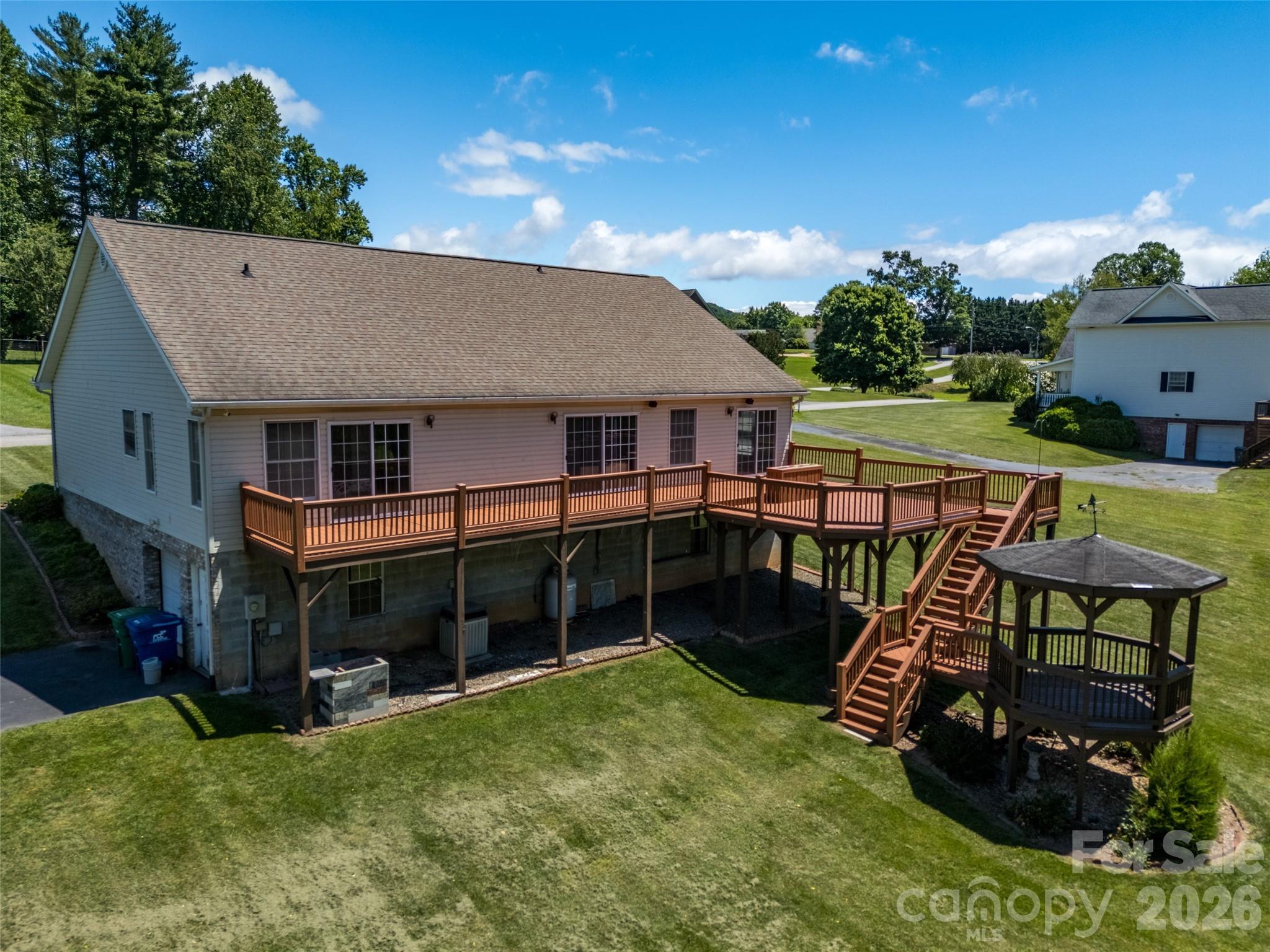 117 Caldonia Drive — Candler