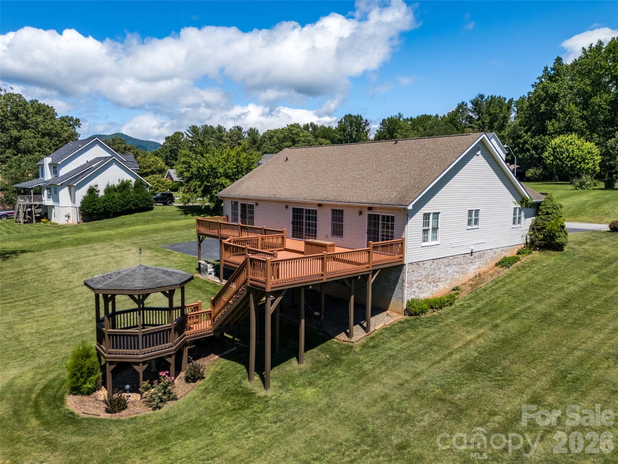 117 Caldonia Drive — Candler