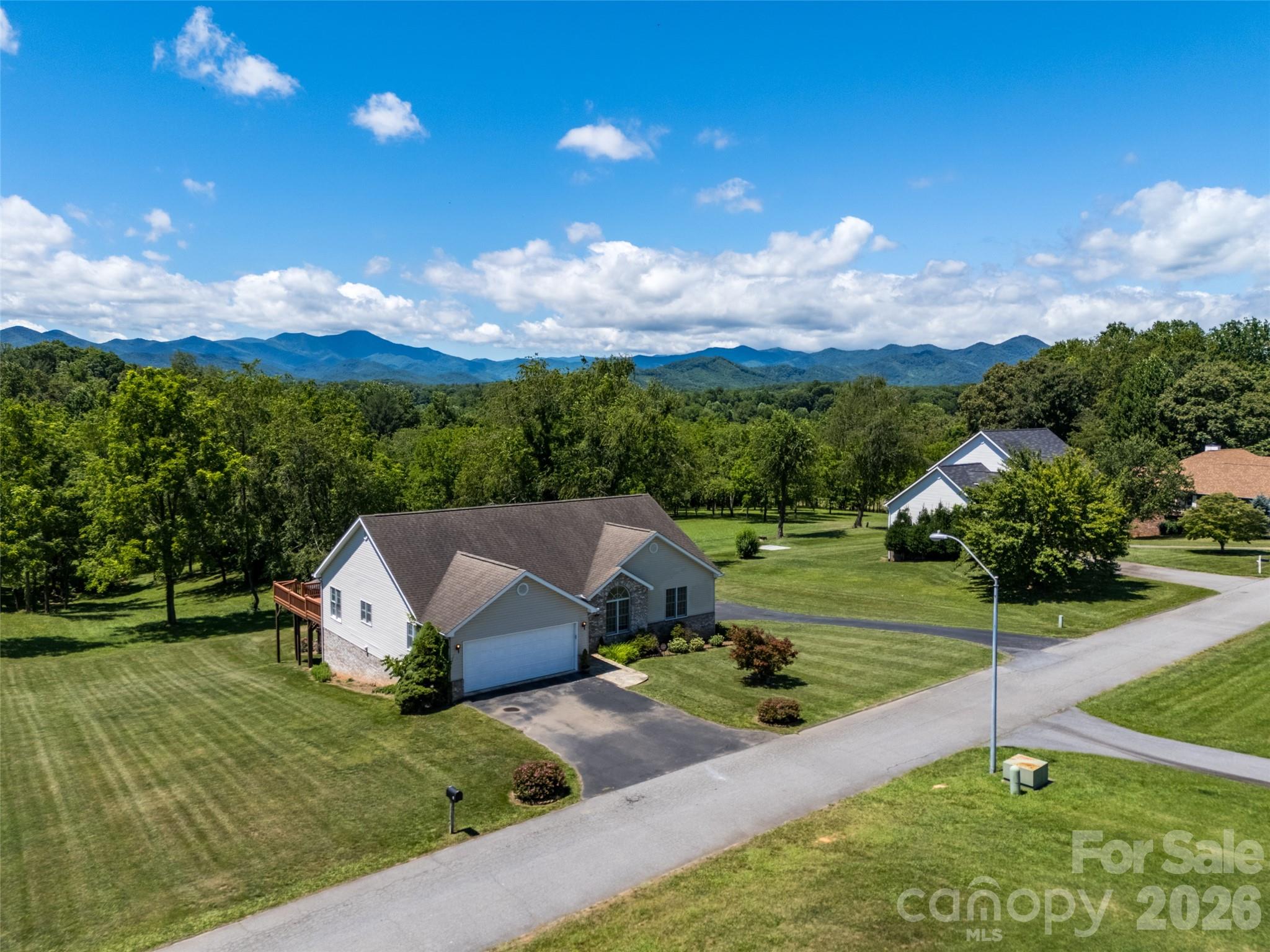 117 Caldonia Drive — Candler