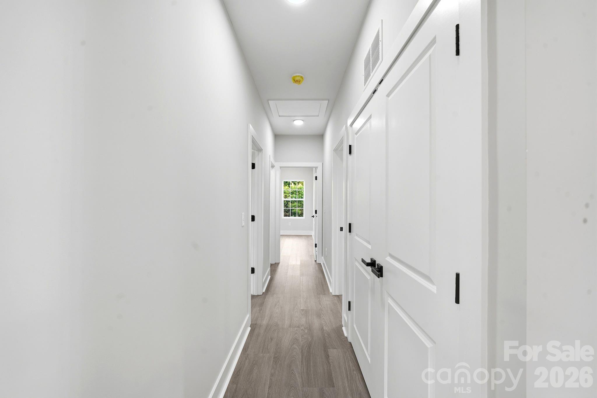 272 Hilltop Avenue SW — Concord