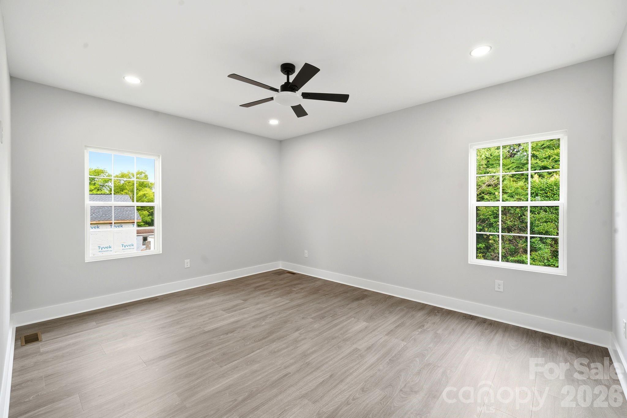 272 Hilltop Avenue SW — Concord