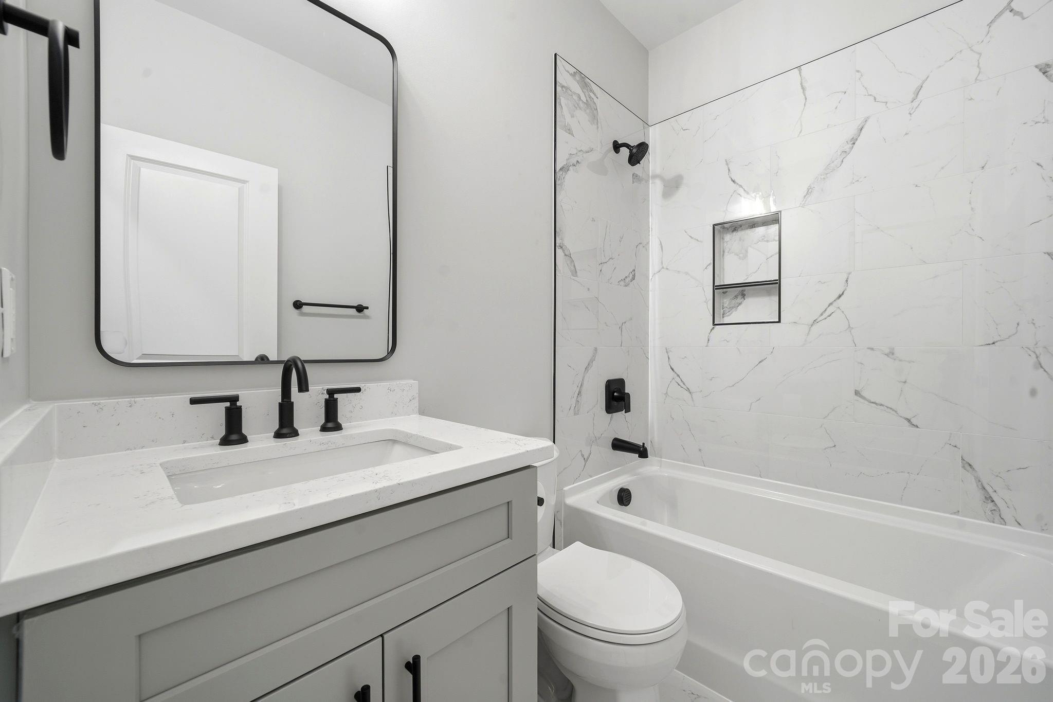 272 Hilltop Avenue SW — Concord