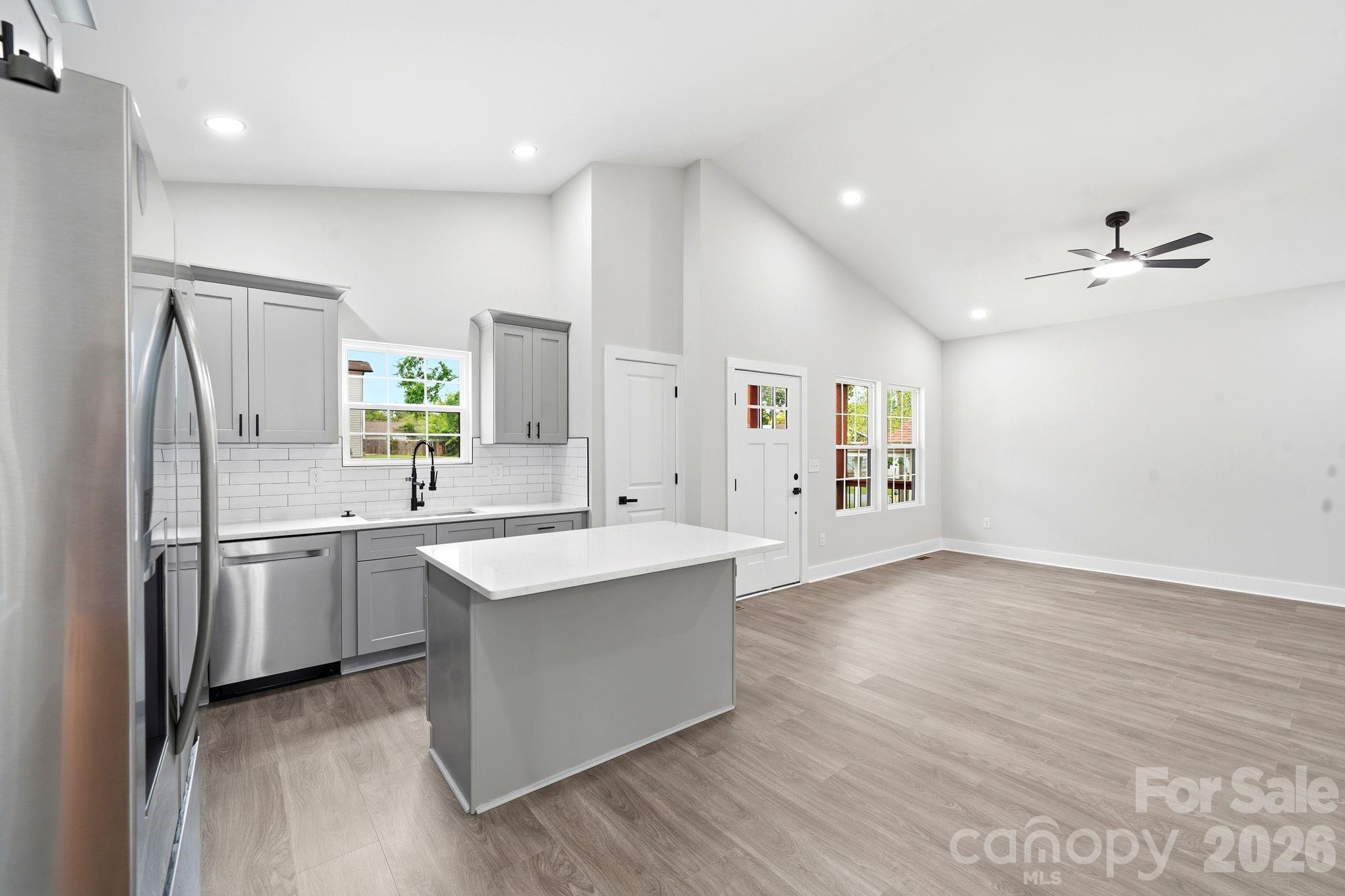272 Hilltop Avenue SW — Concord
