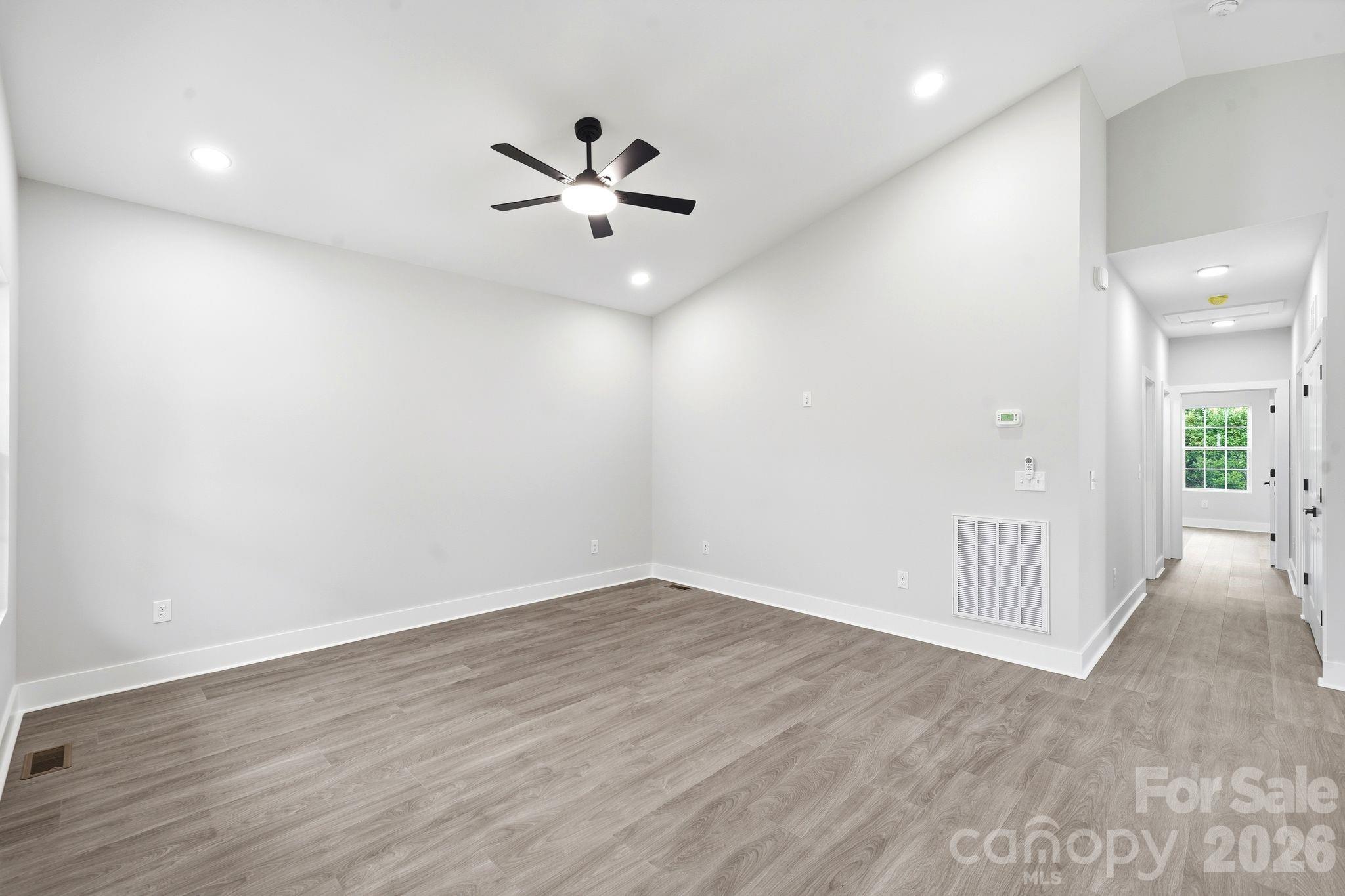 272 Hilltop Avenue SW — Concord