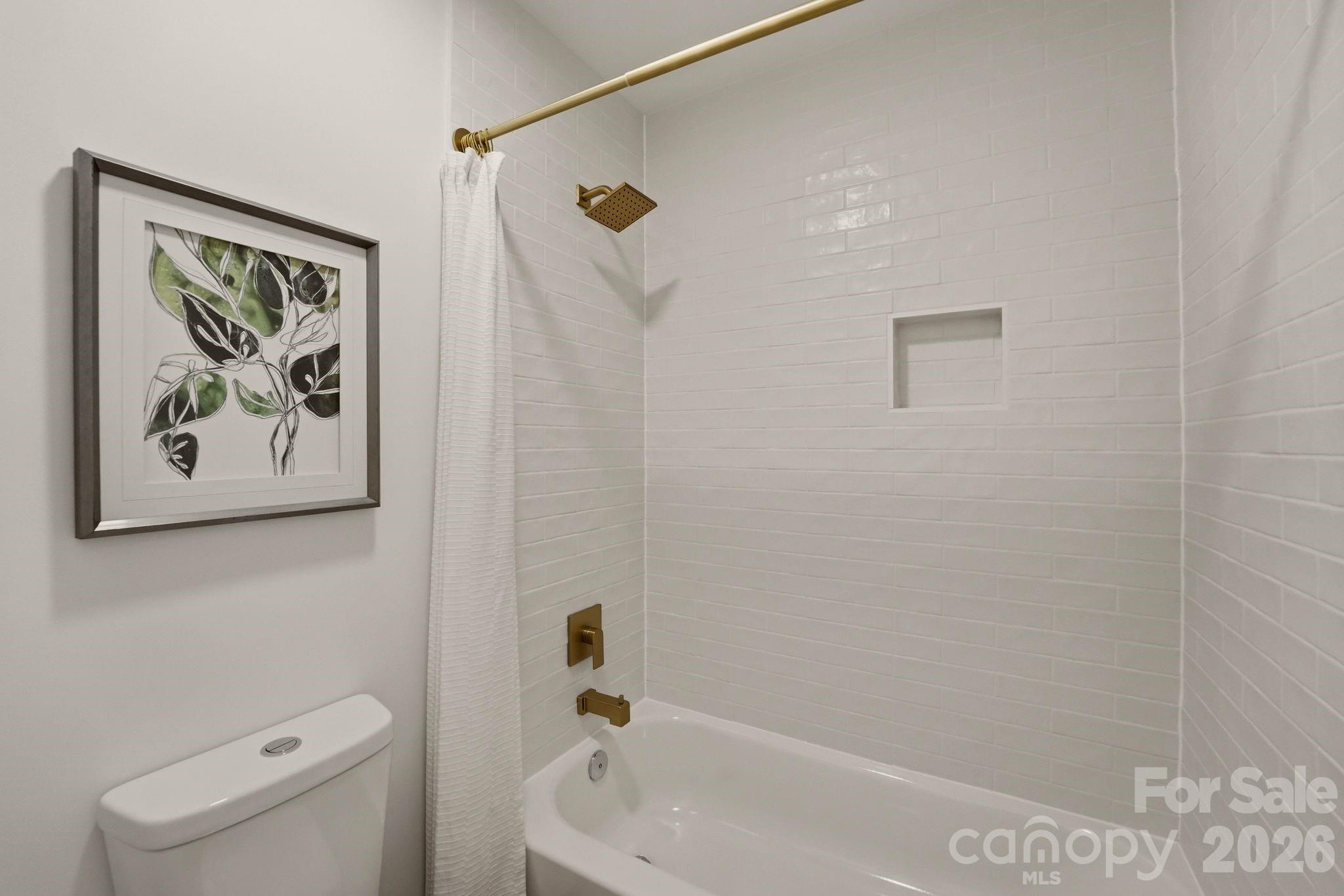 9705 Tenencia Court — Charlotte