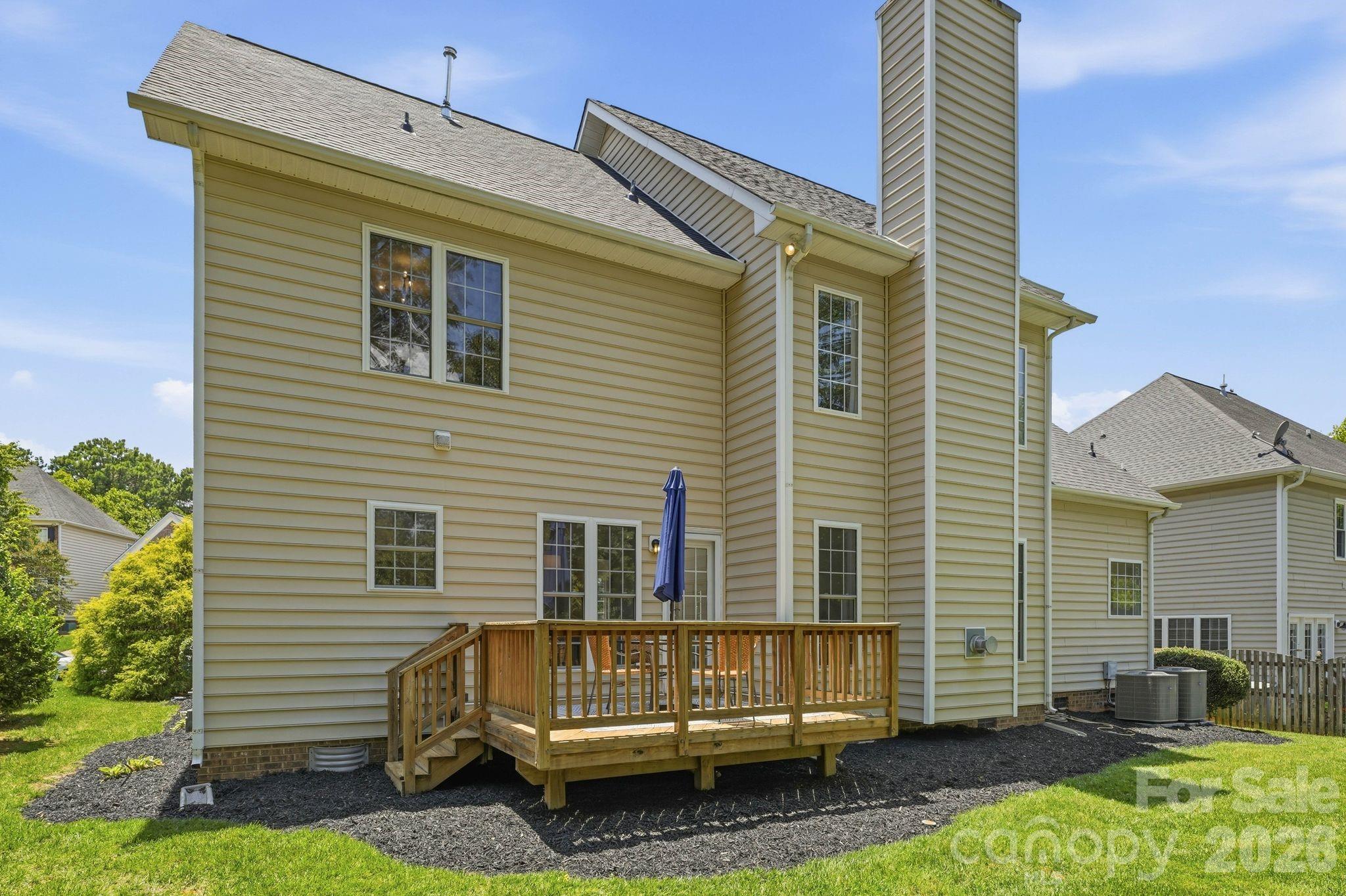 9705 Tenencia Court — Charlotte