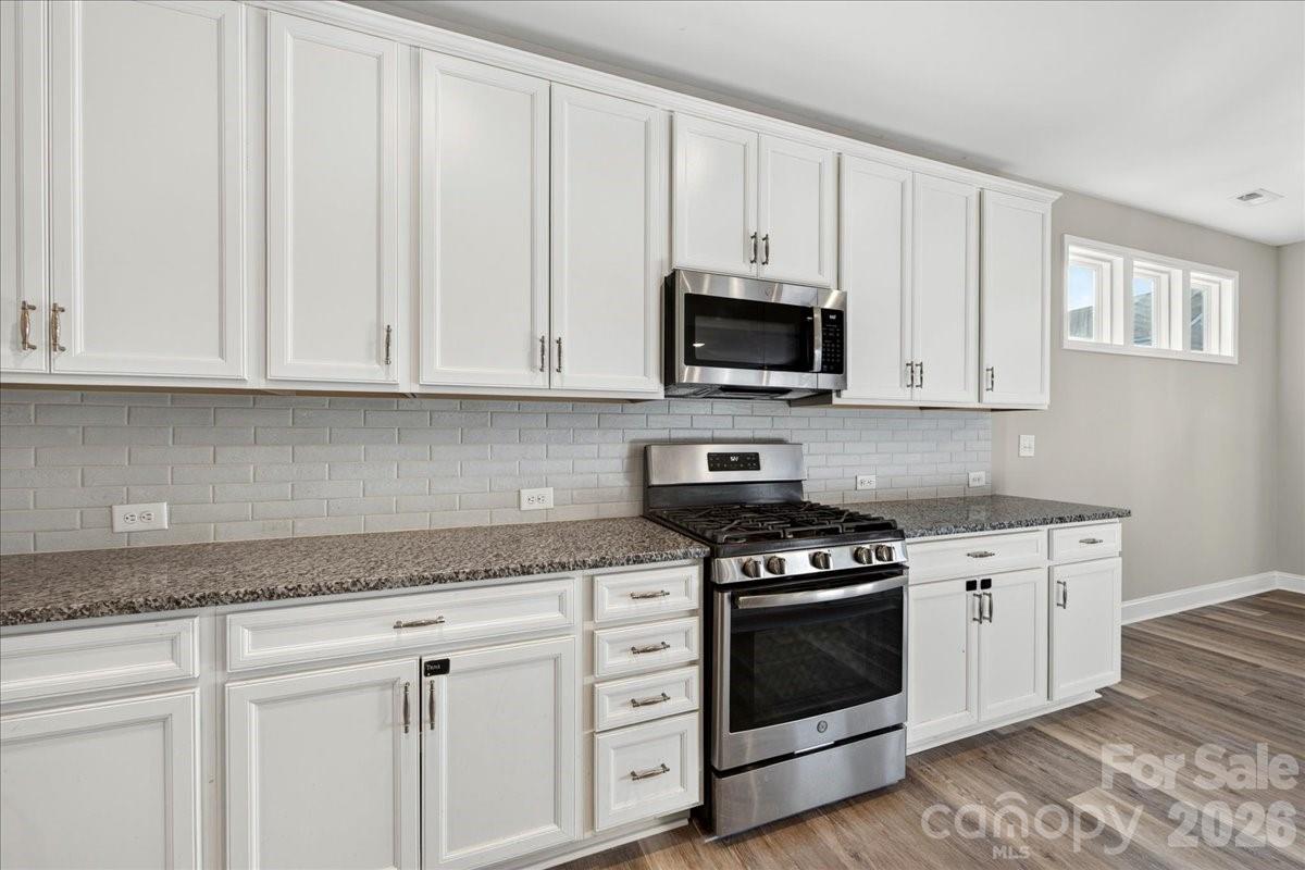 109 Tetcott Street — Mooresville