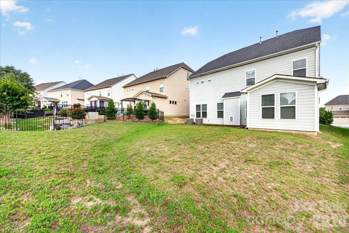 109 Tetcott Street — Mooresville