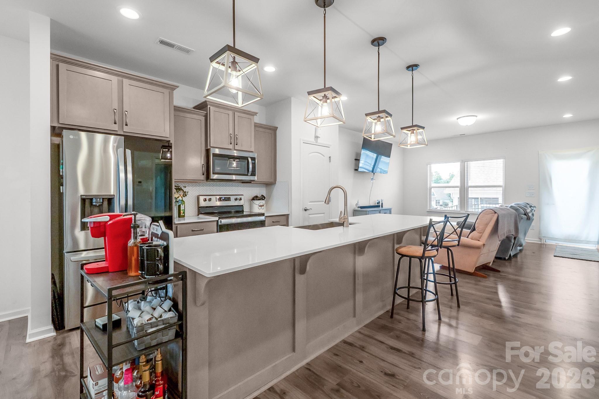 60103 Blue Bird Lane — Lancaster
