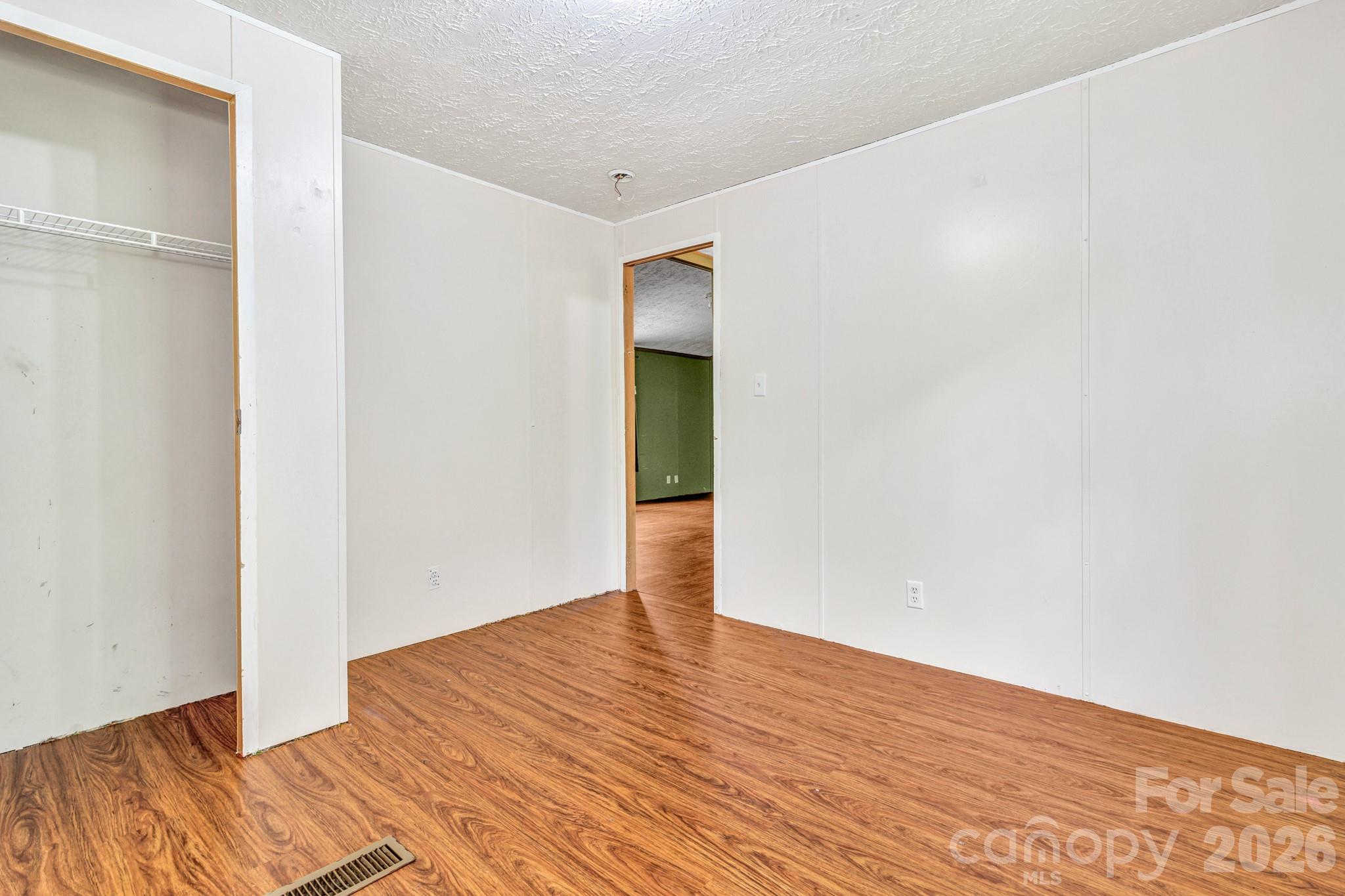 12 Green Cove Lane — Alexander