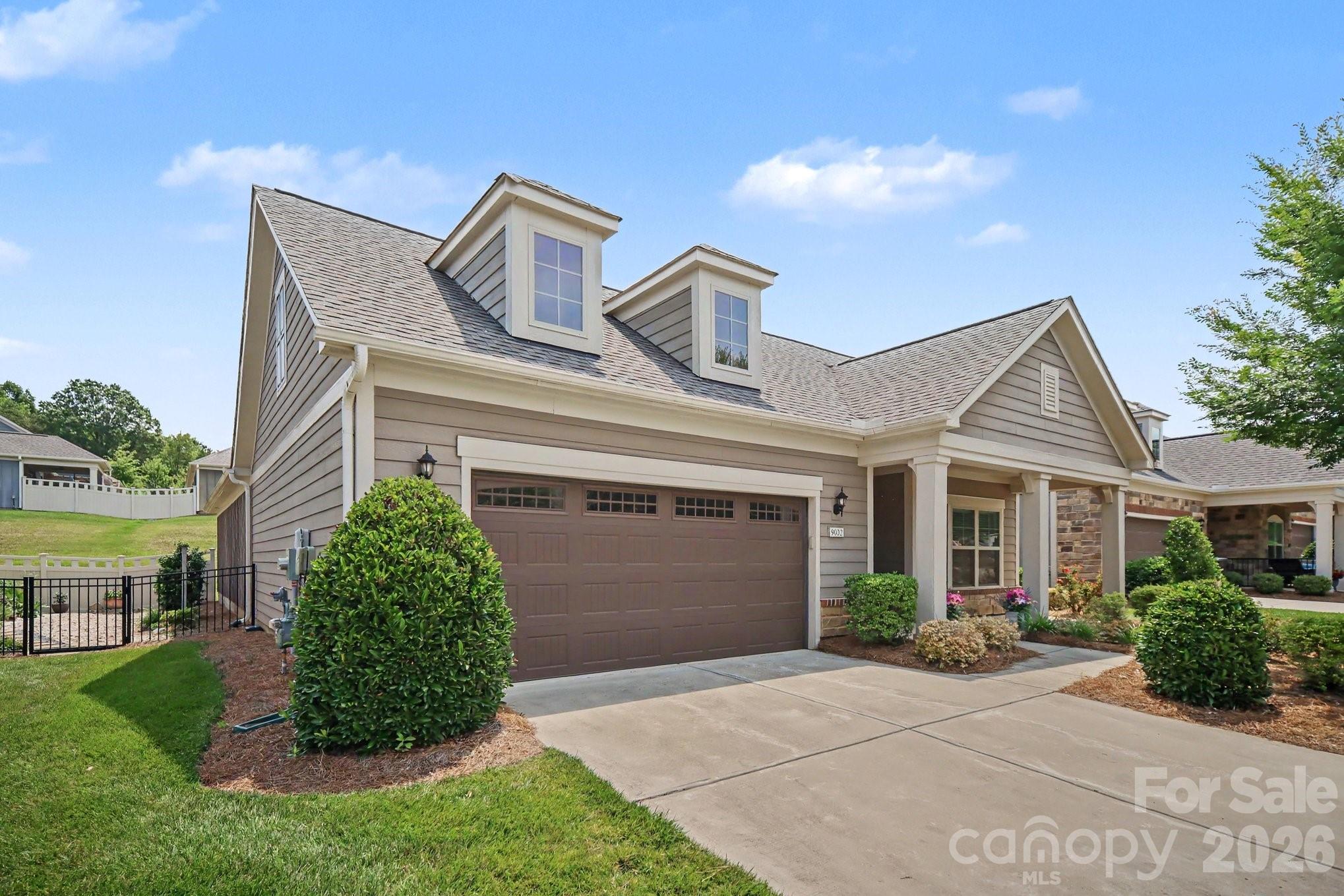 9032 Treetop Way NW — Concord