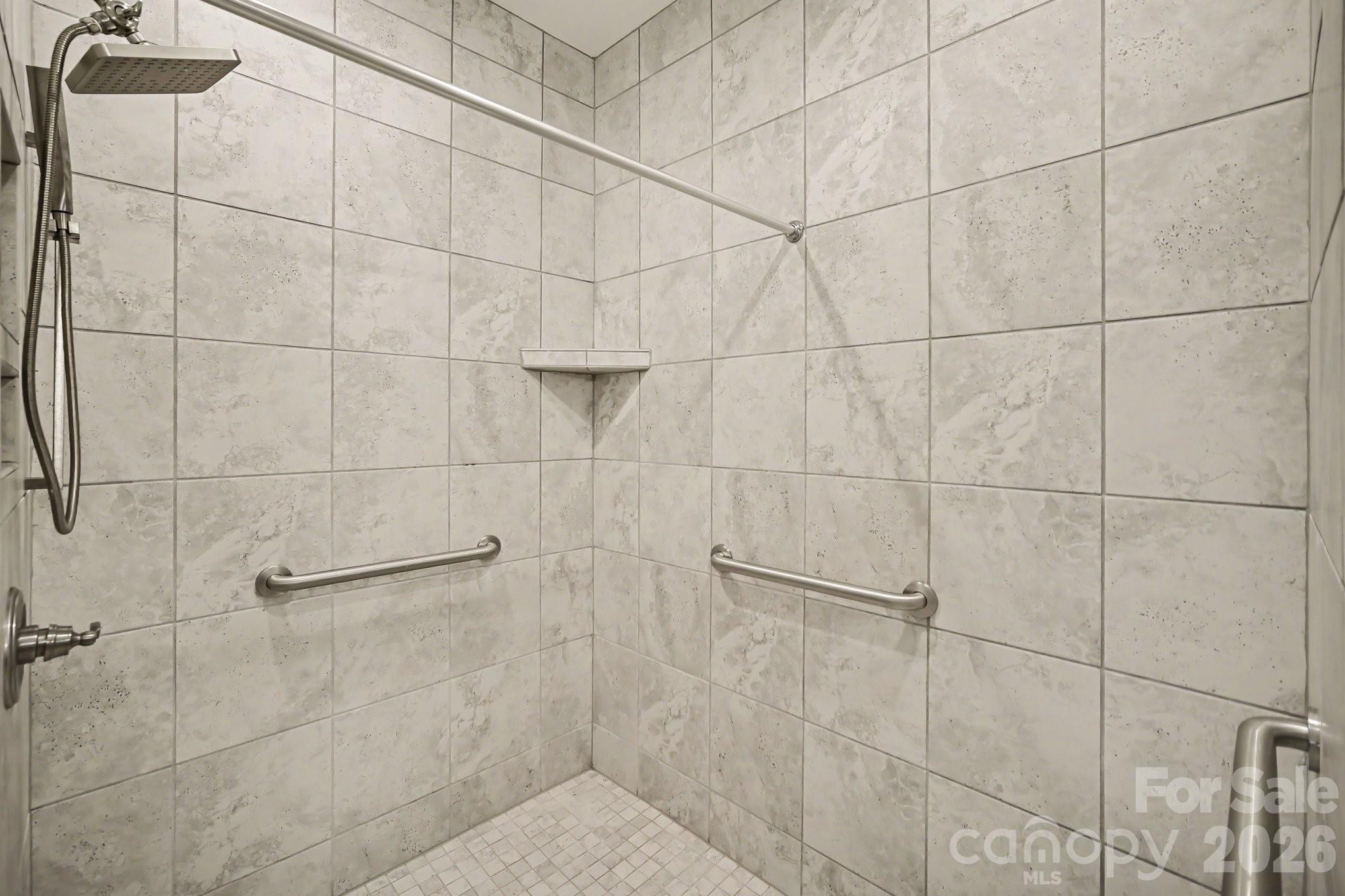 9032 Treetop Way NW — Concord