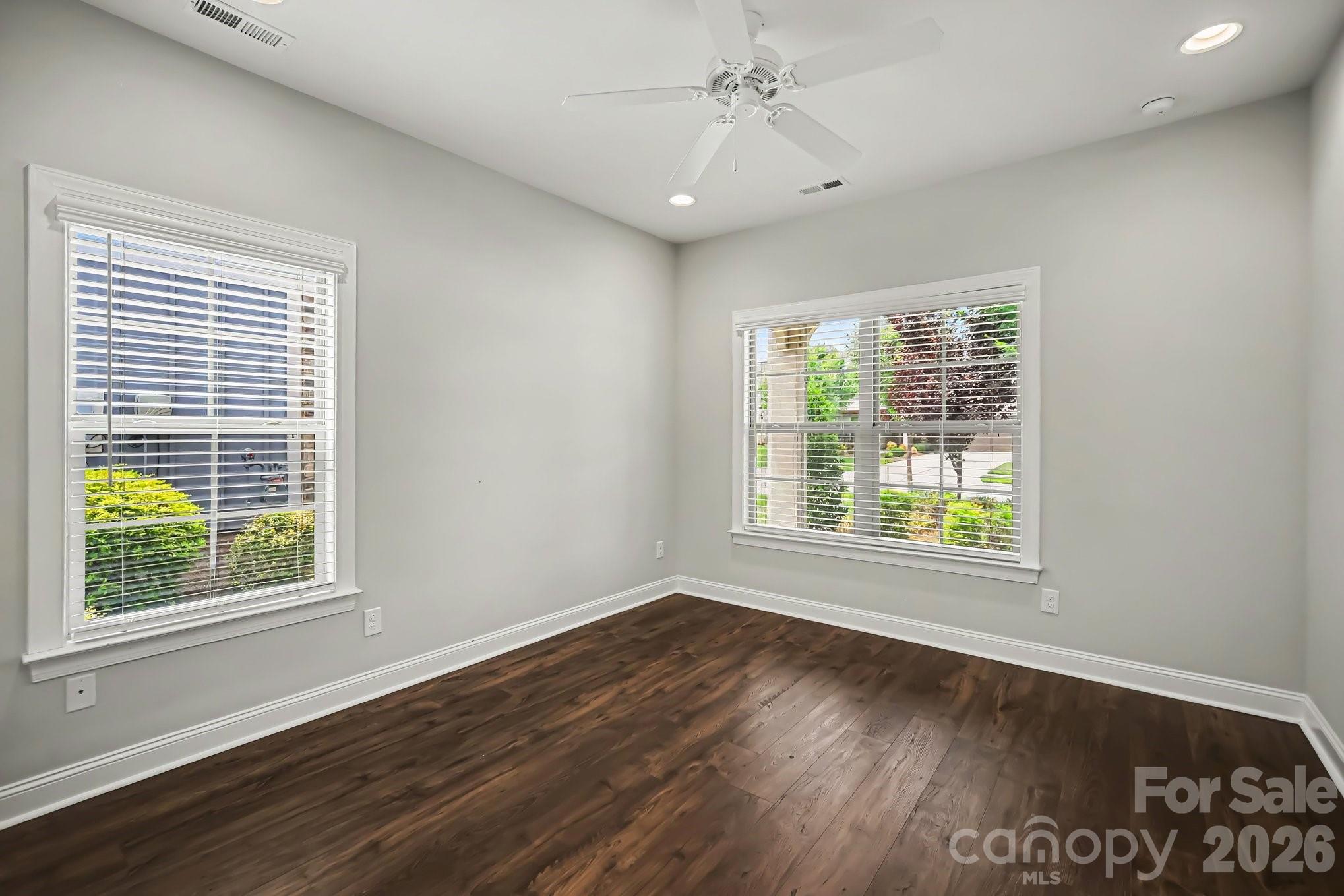 9032 Treetop Way NW — Concord
