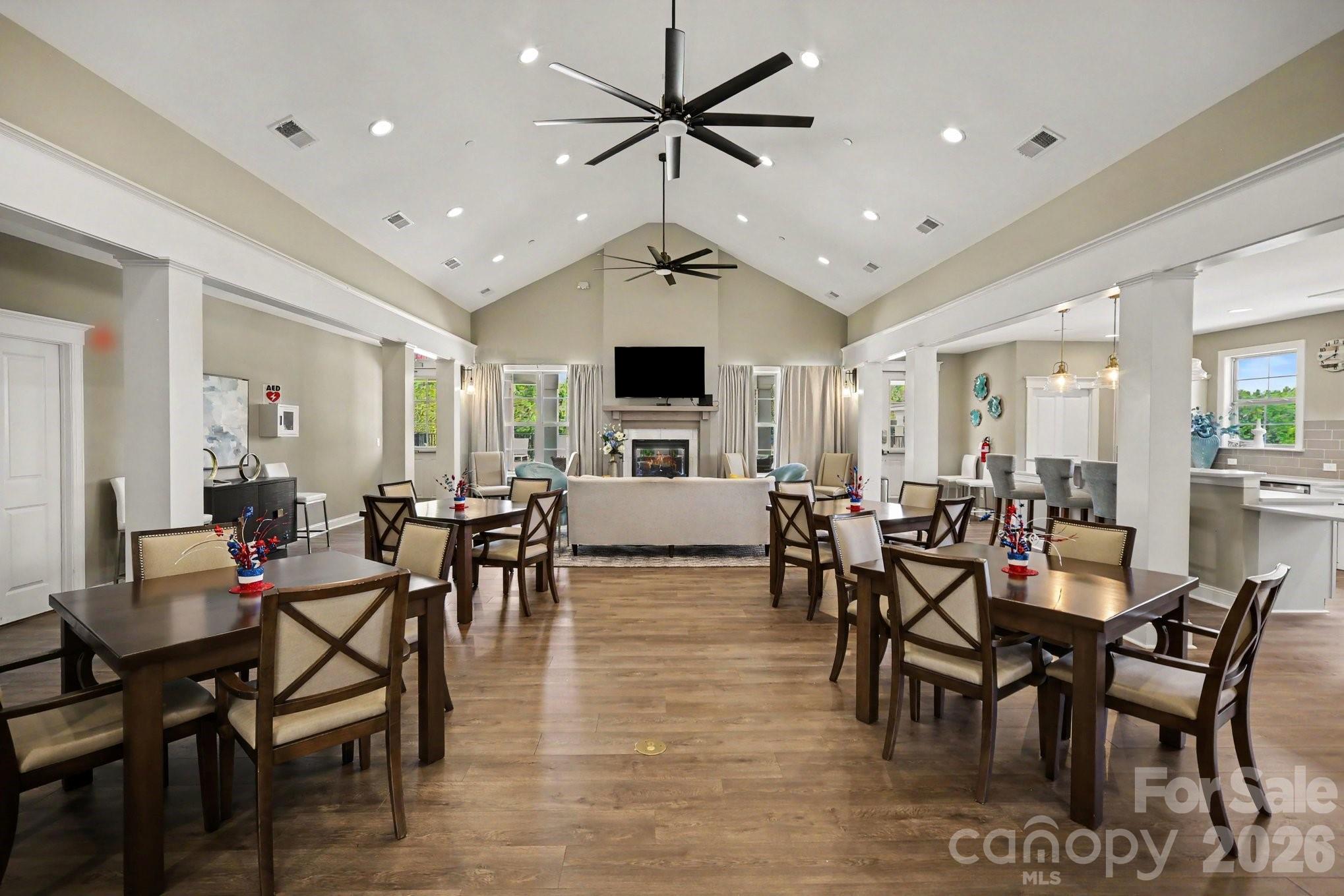 9032 Treetop Way NW — Concord