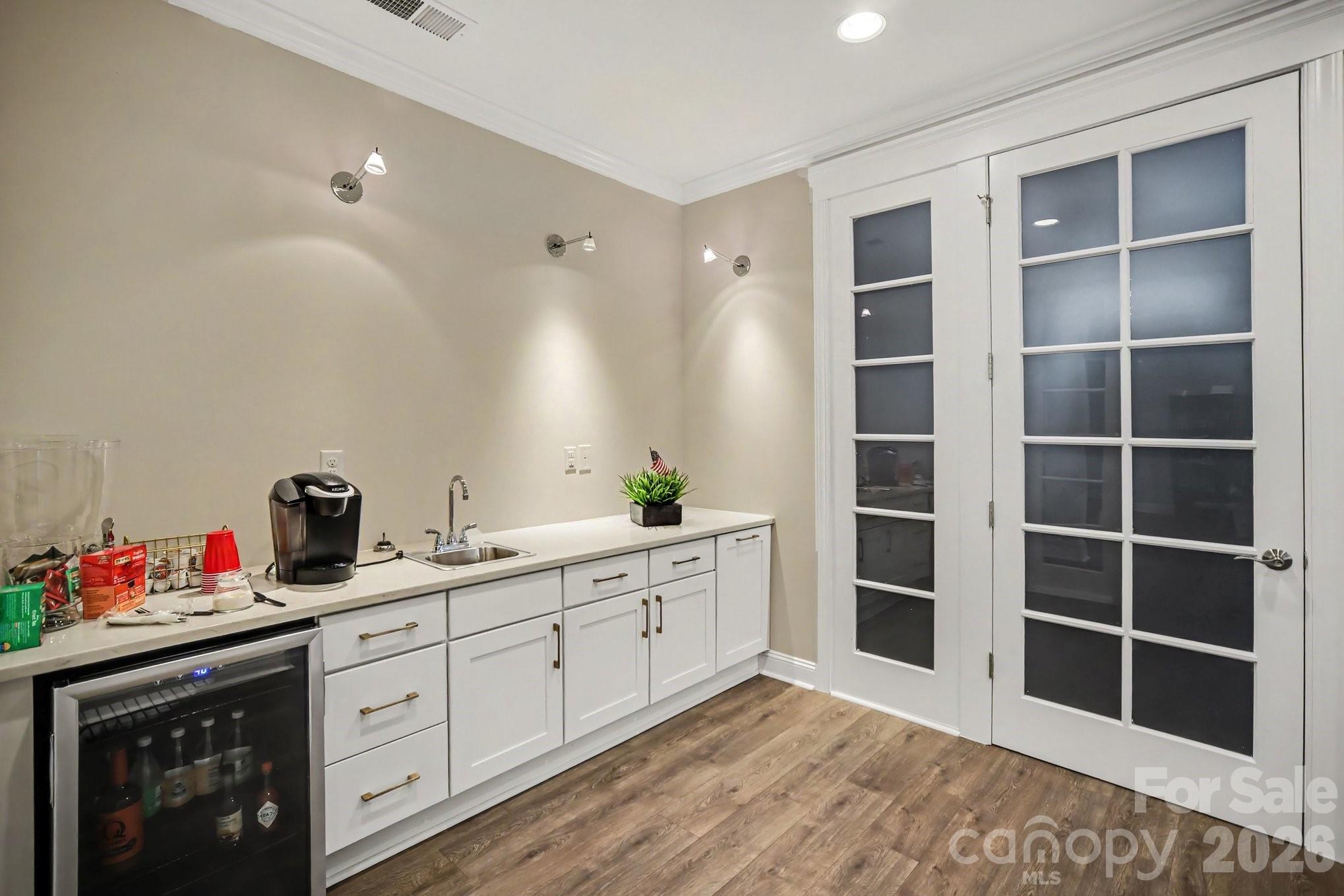 9032 Treetop Way NW — Concord