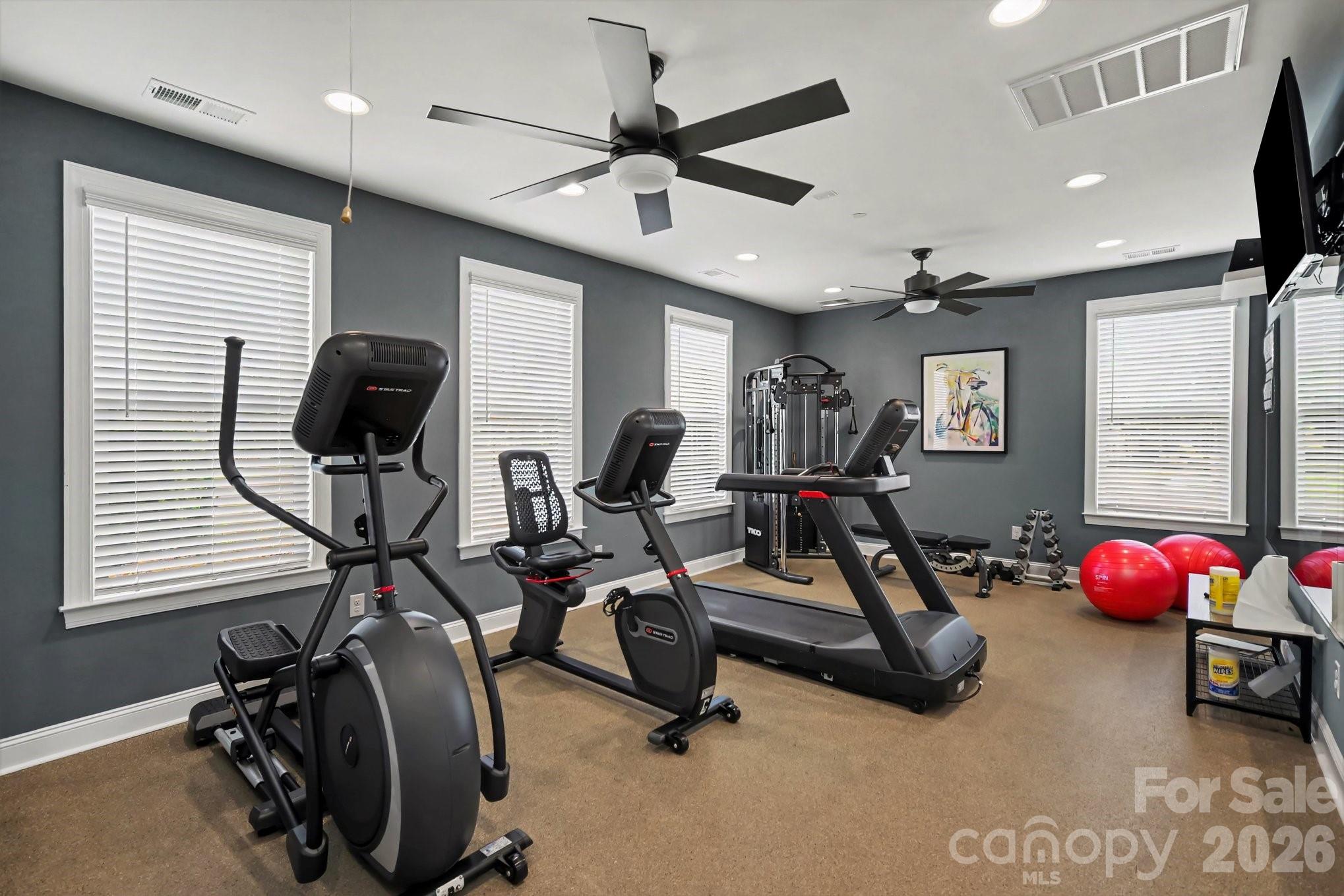 9032 Treetop Way NW — Concord