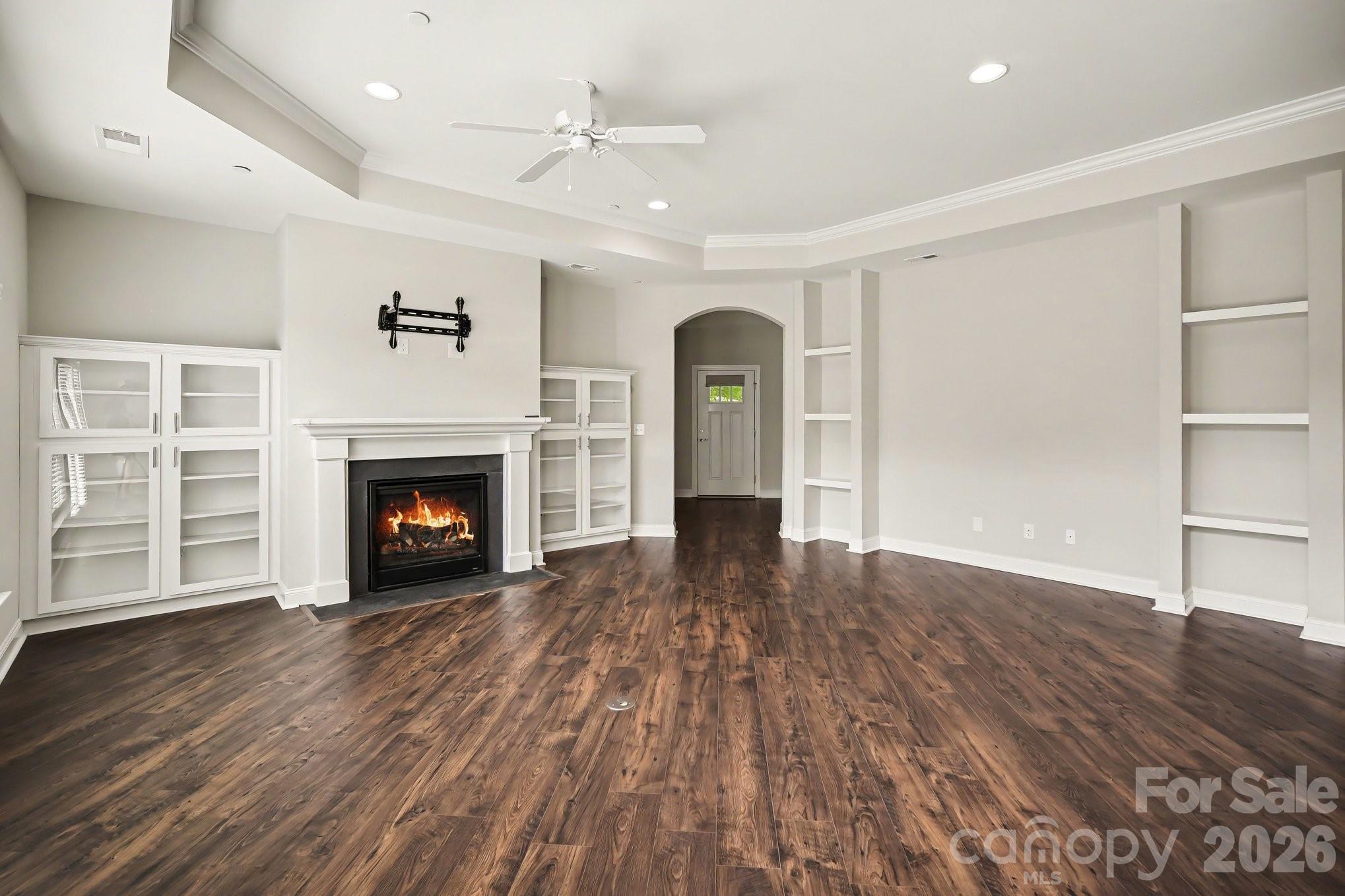 9032 Treetop Way NW — Concord