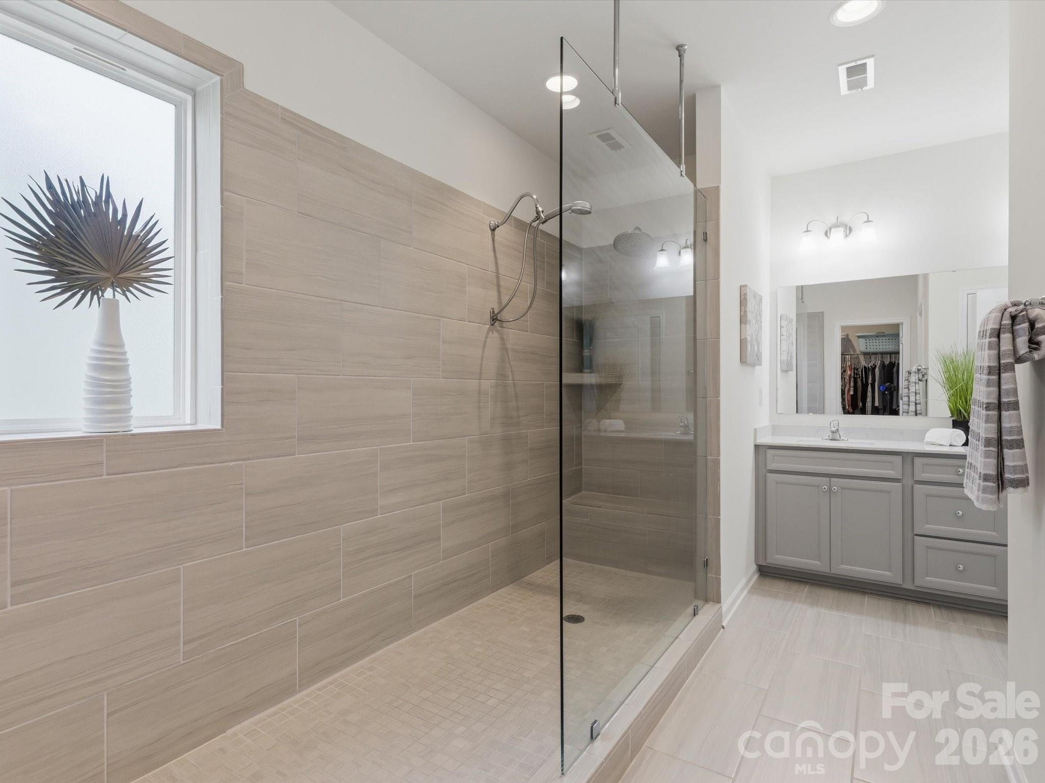 1000 Hallmark Way — Waxhaw