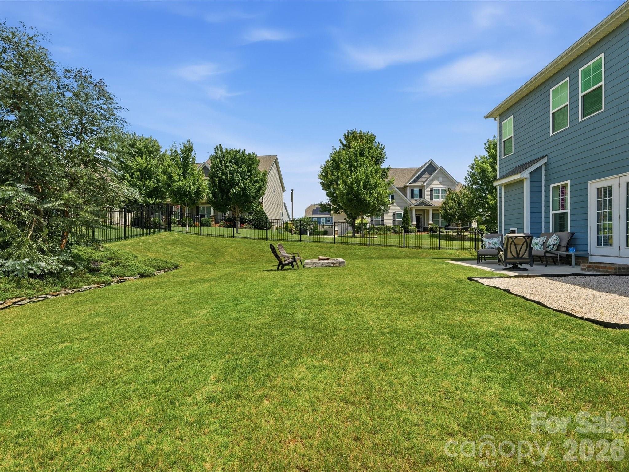 1000 Hallmark Way — Waxhaw