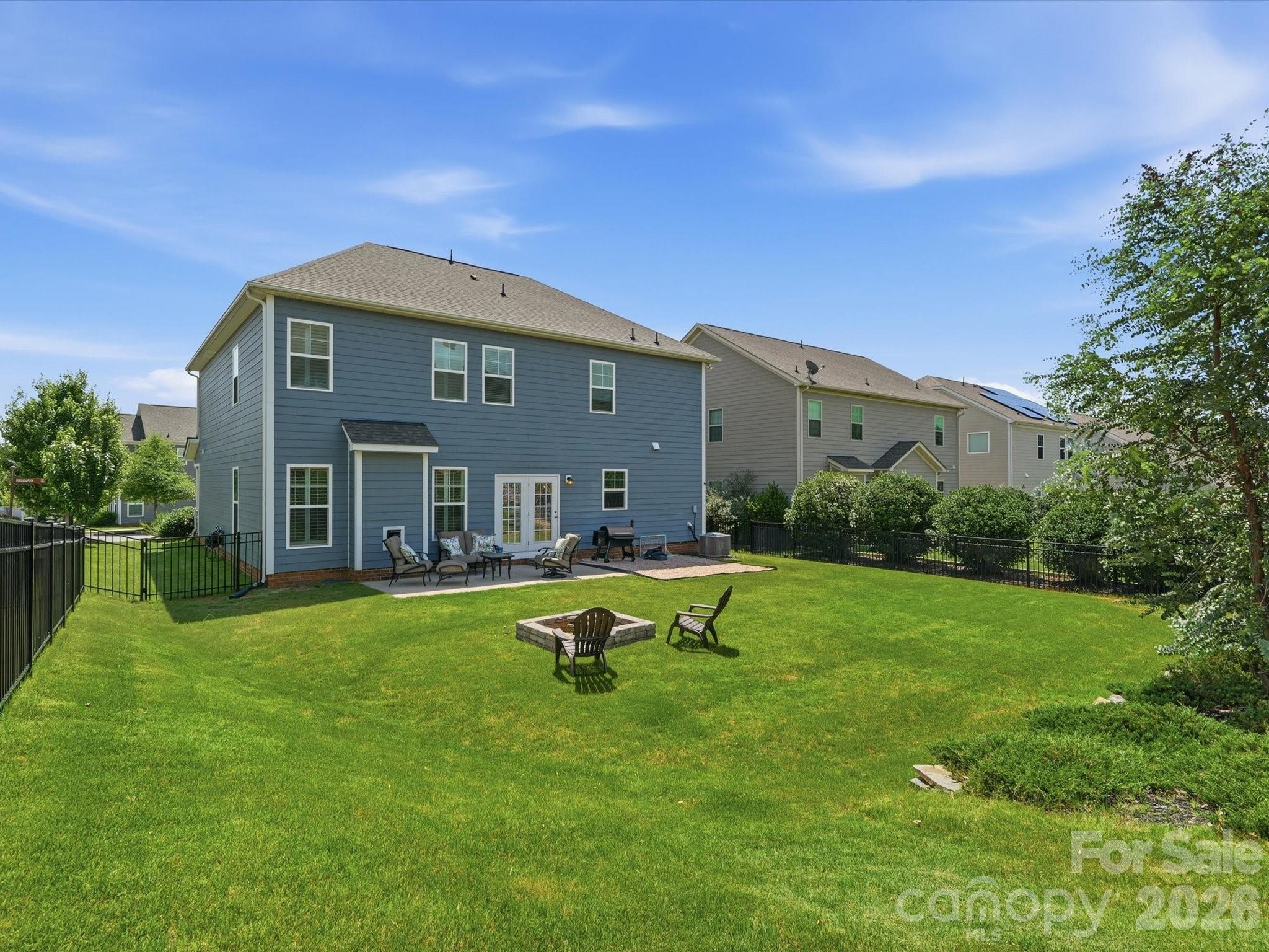 1000 Hallmark Way — Waxhaw