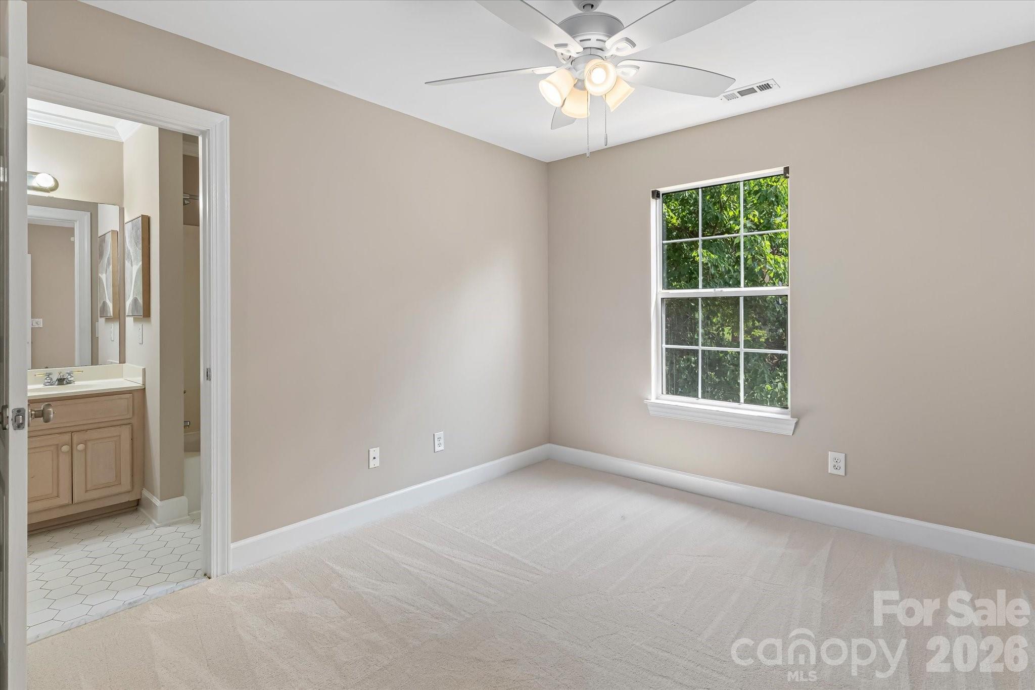122 Lake Pine Road — Mooresville